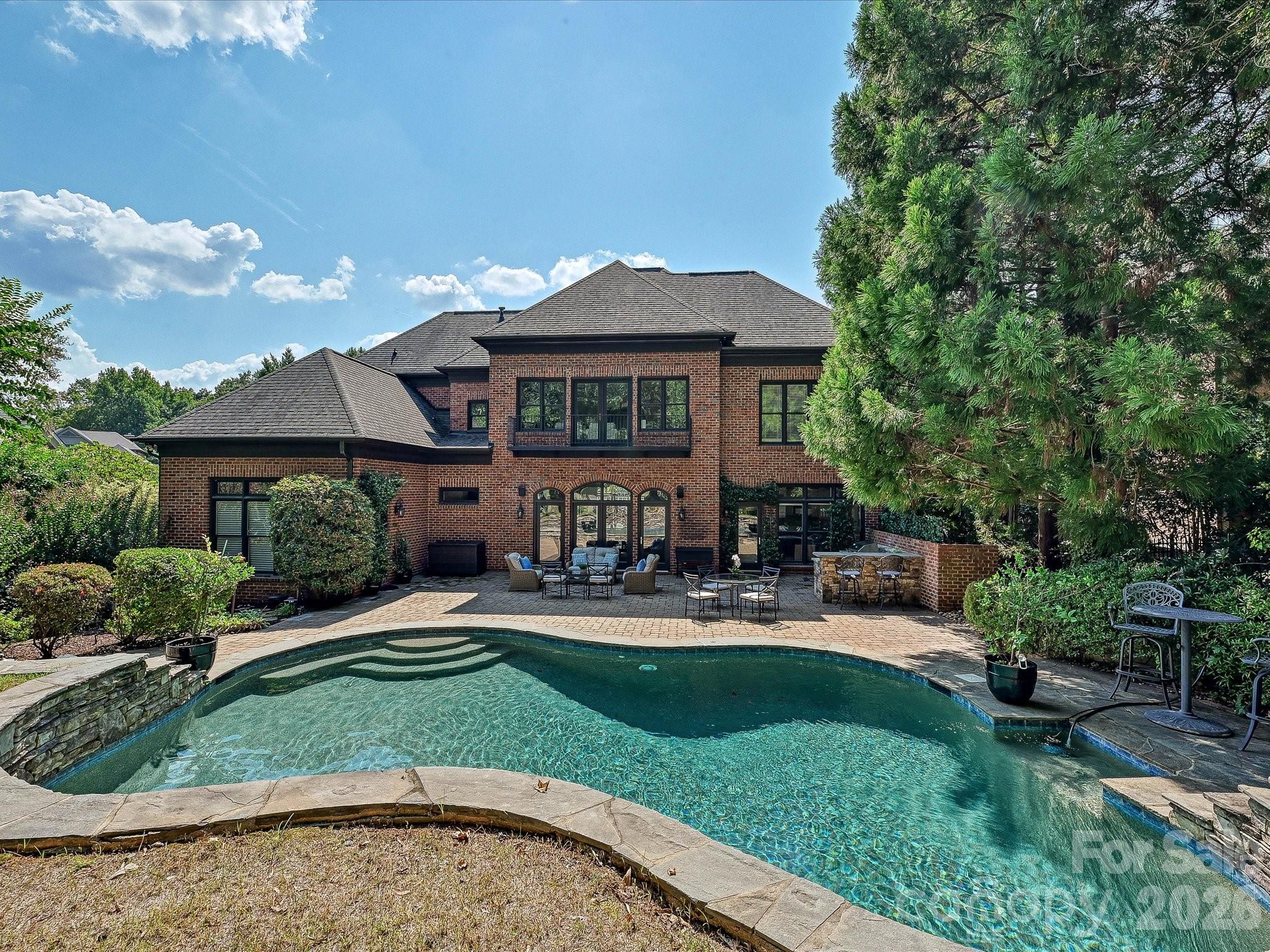 14812 Jockeys Ridge Drive Property Photo 1