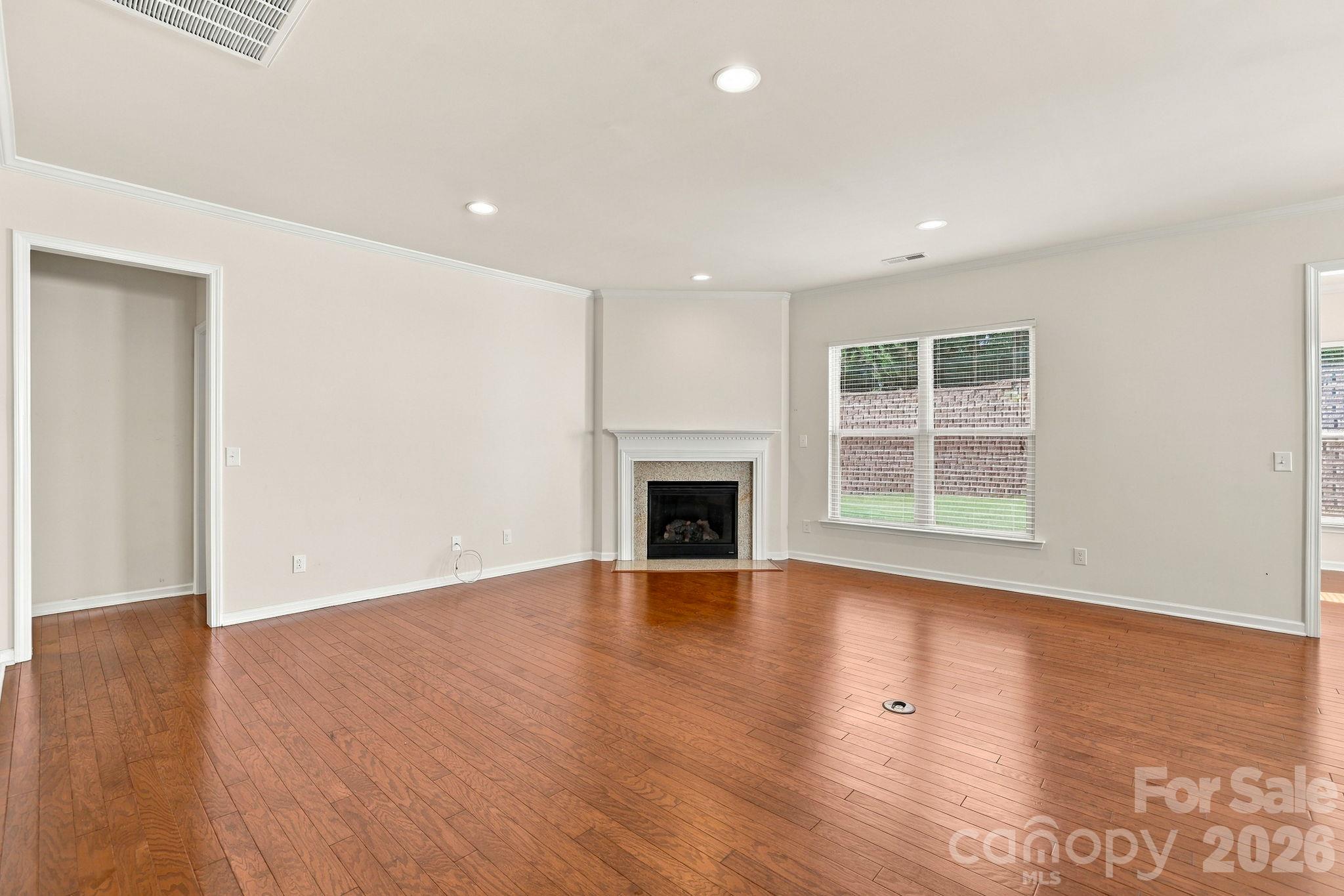 349 Harvest Valley Lane Property Photo 18