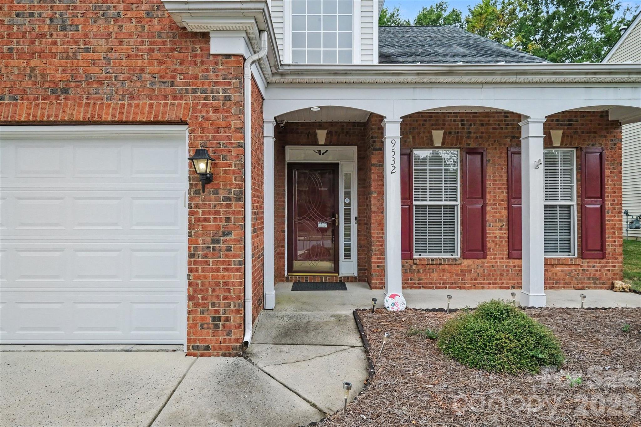 9532 Kestral Ridge Drive Property Photo 4