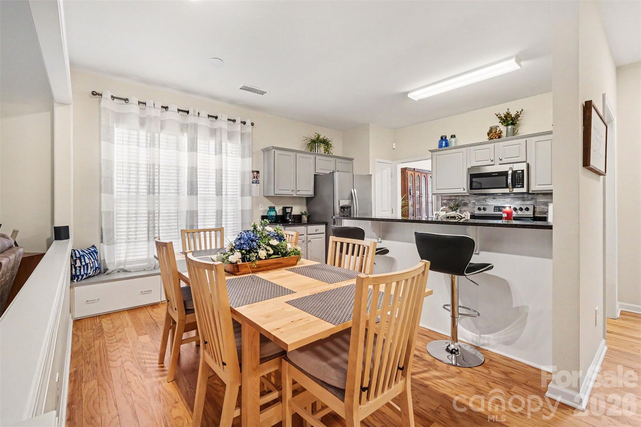9532 Kestral Ridge Drive Property Photo 11