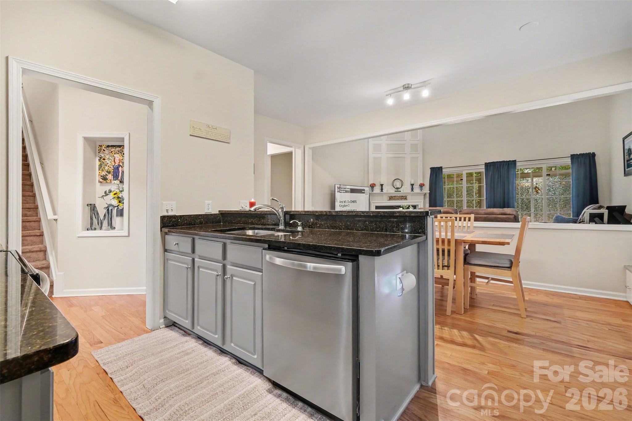 9532 Kestral Ridge Drive Property Photo 14