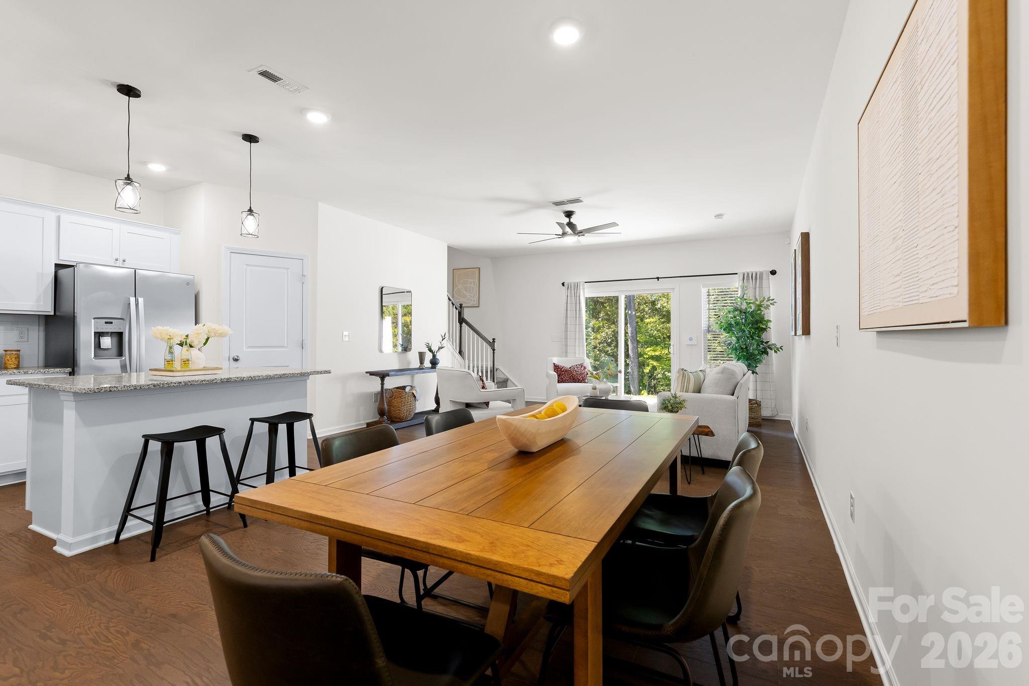 2753 Aubrey Street Property Photo 9