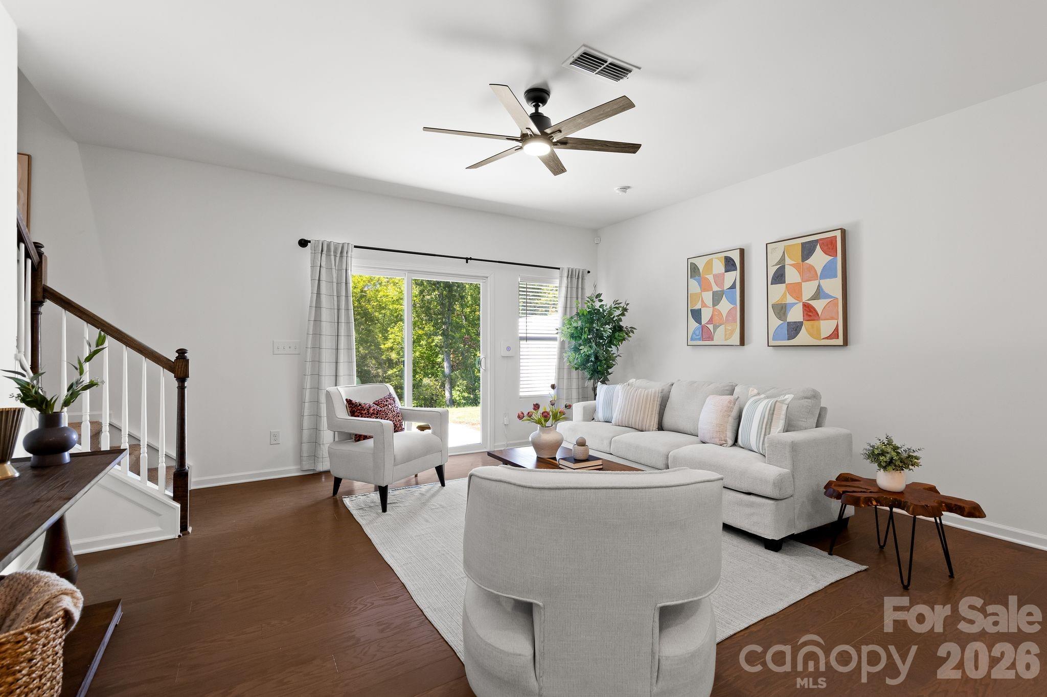 2753 Aubrey Street Property Photo 11