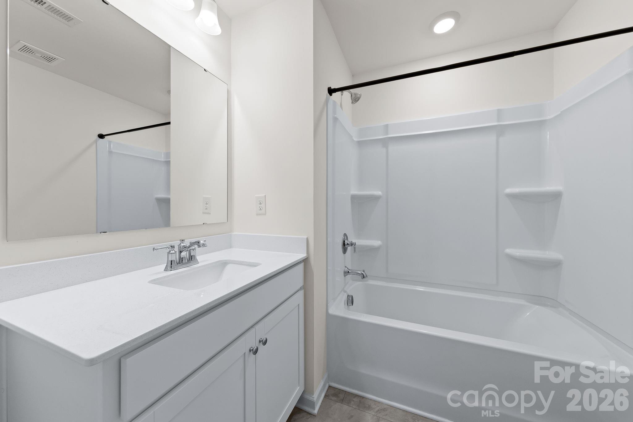 2753 Aubrey Street Property Photo 25