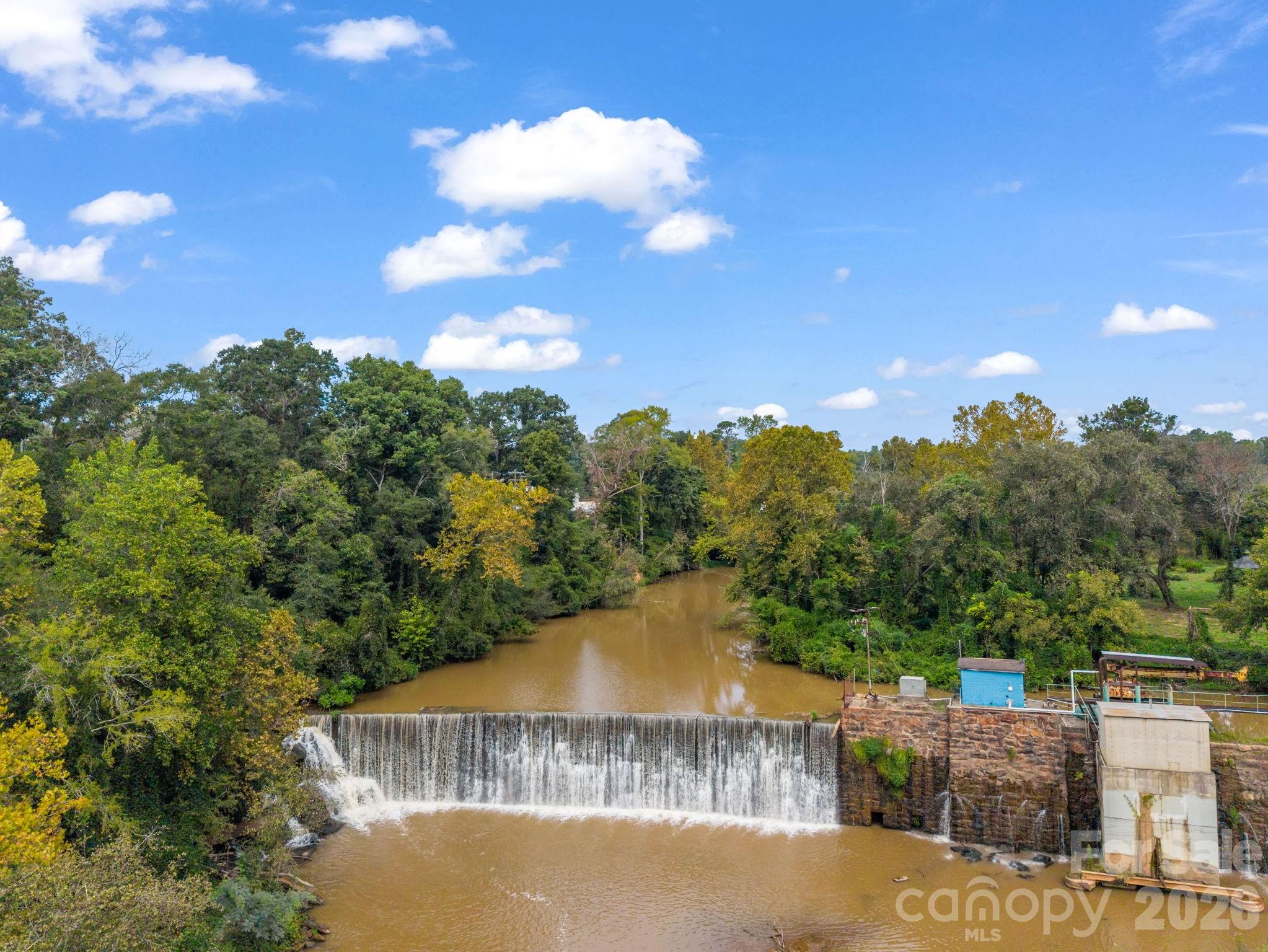 252 Spencer Street Property Photo 8