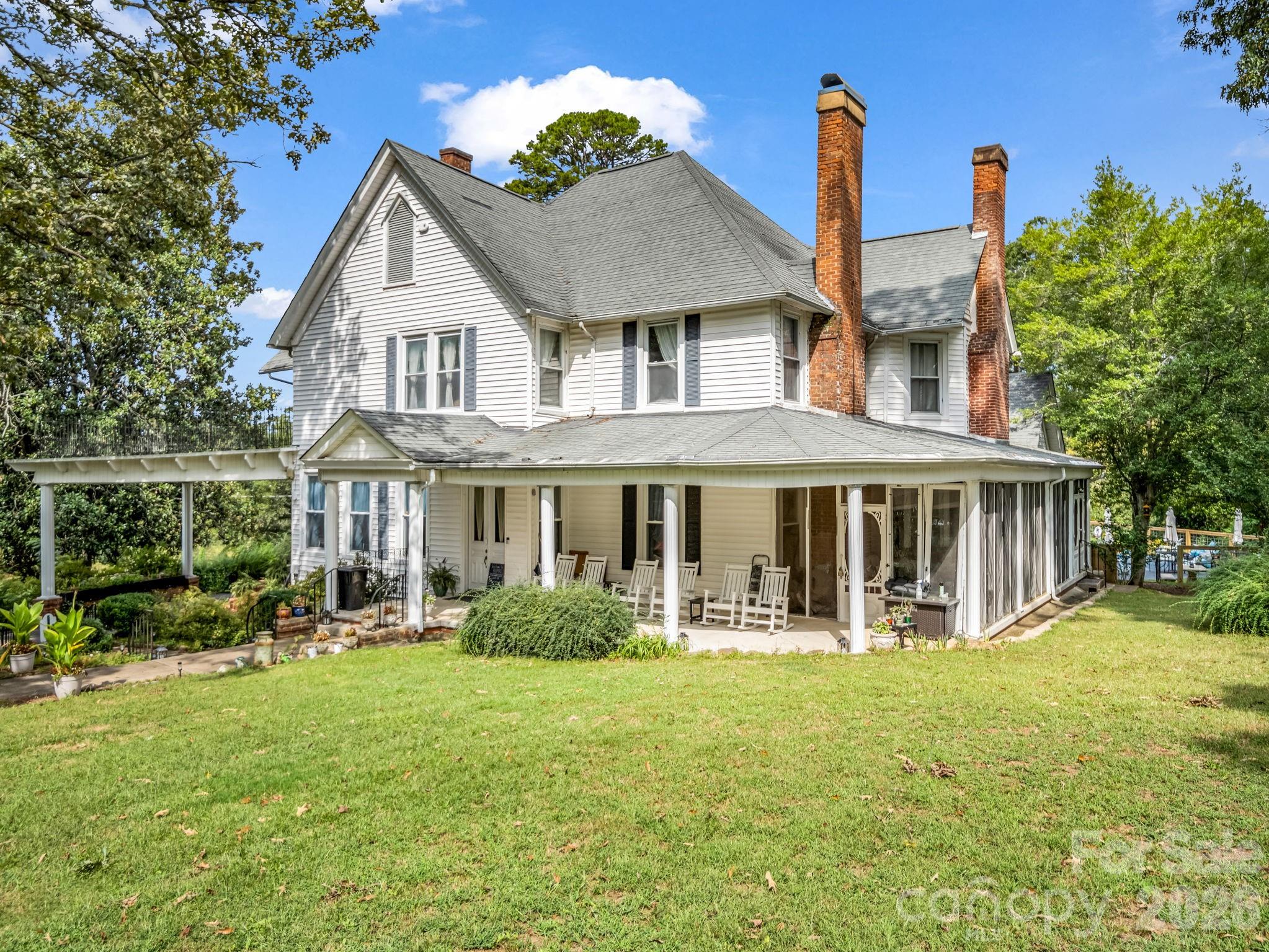 252 Spencer Street Property Photo 13