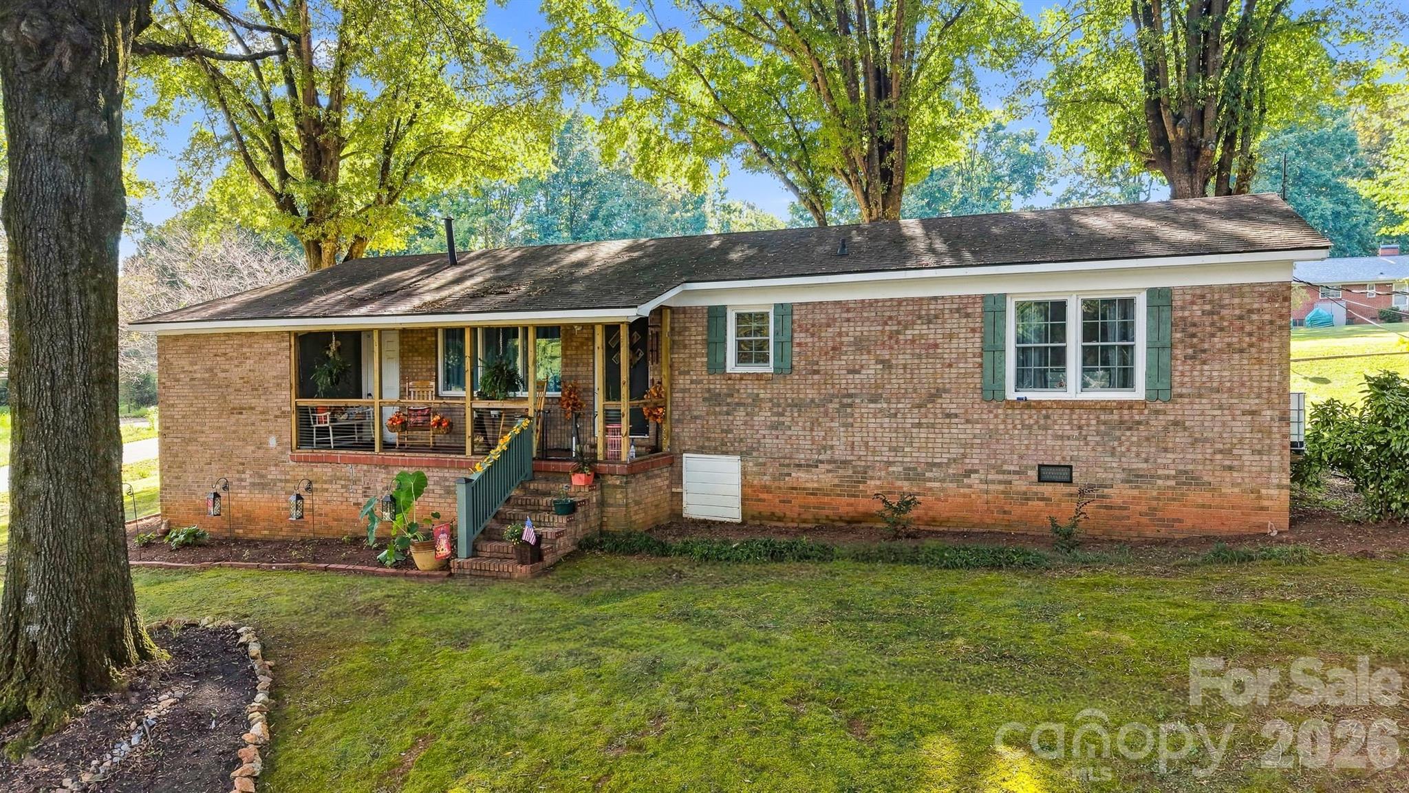 1210 2nd Street Property Photo 2