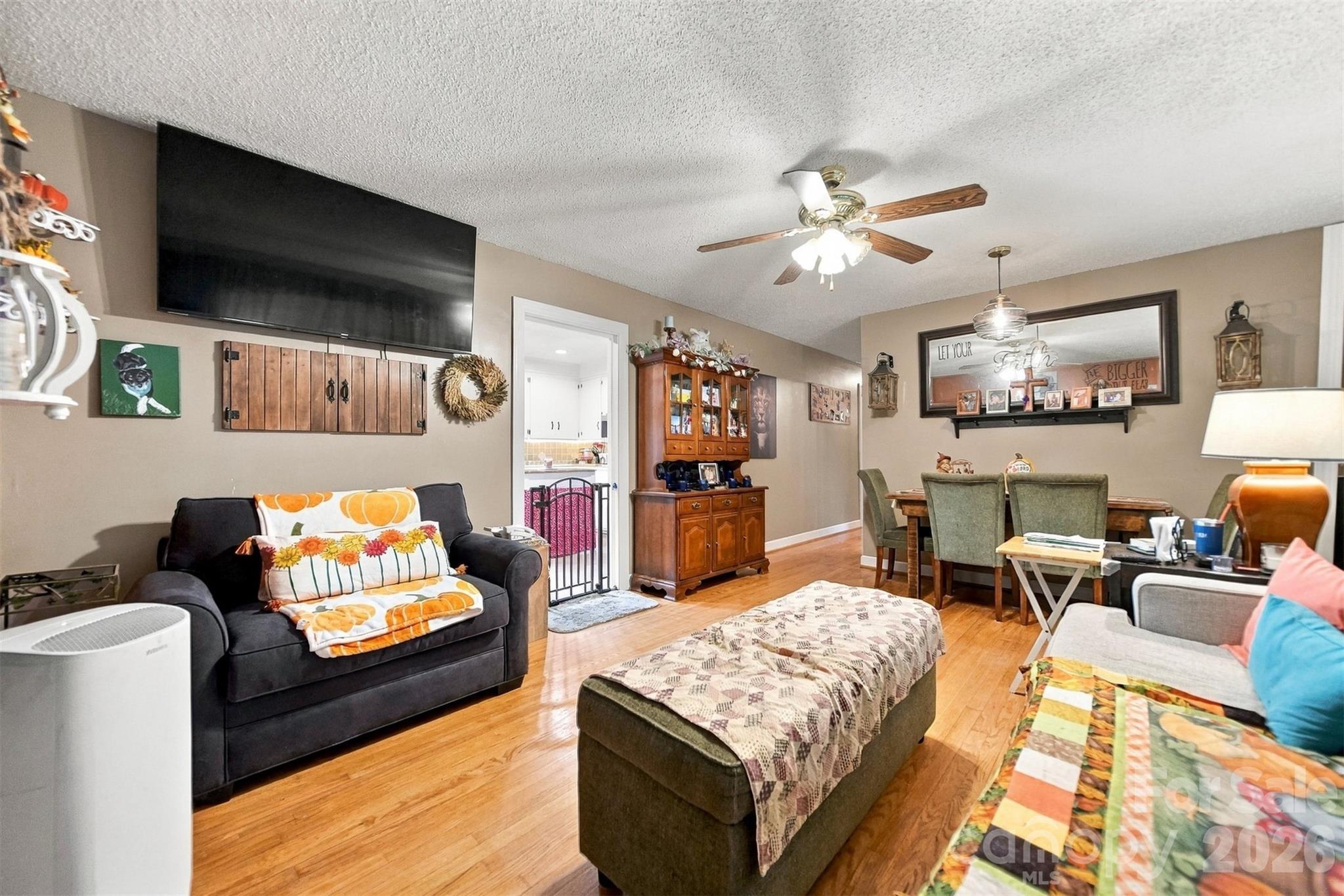 1210 2nd Street Property Photo 8