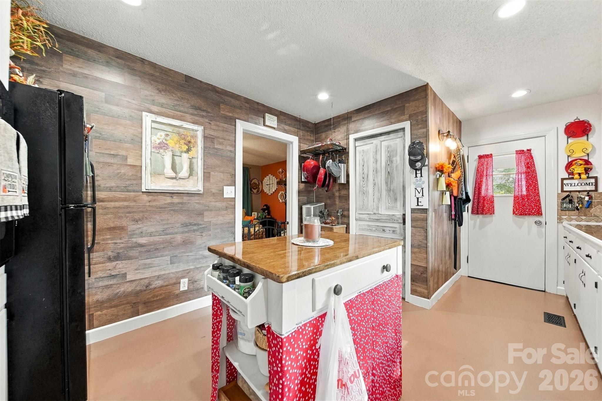 1210 2nd Street Property Photo 13