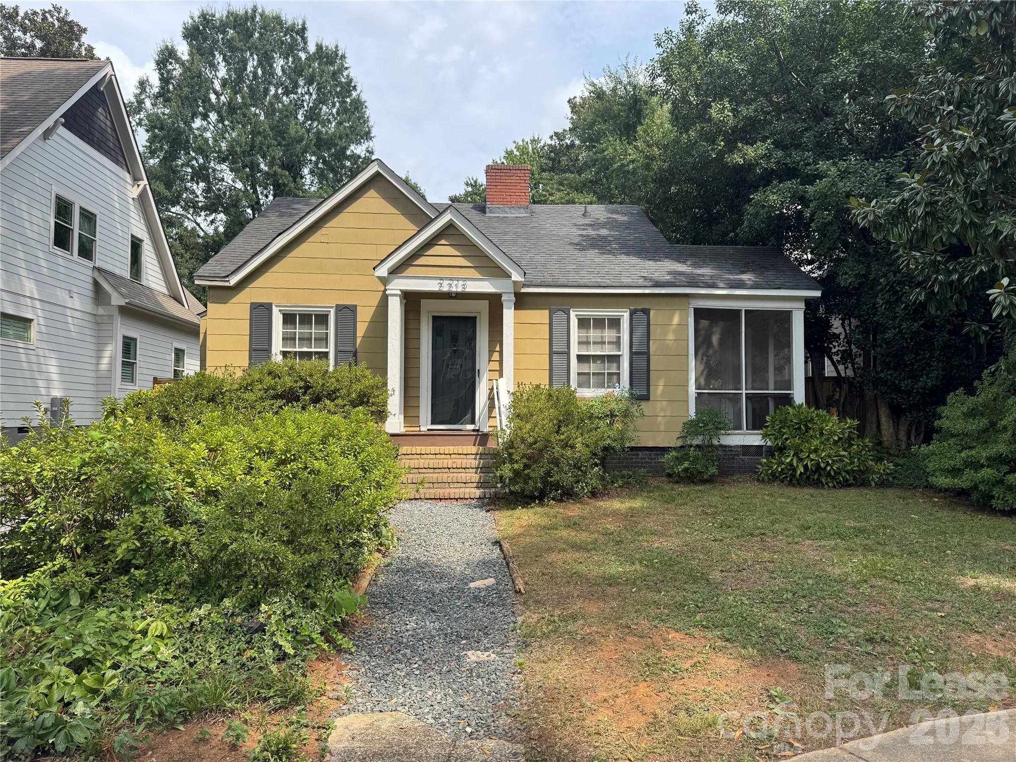 2213 Chesterfield Avenue Property Photo 1