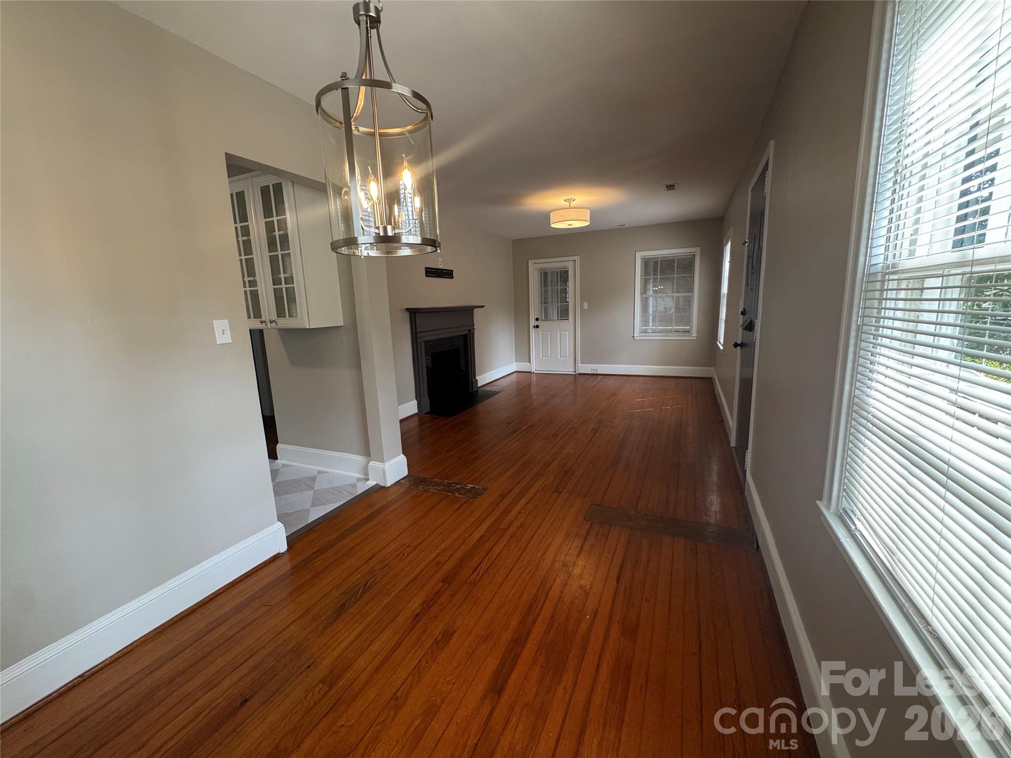 2213 Chesterfield Avenue Property Photo 3