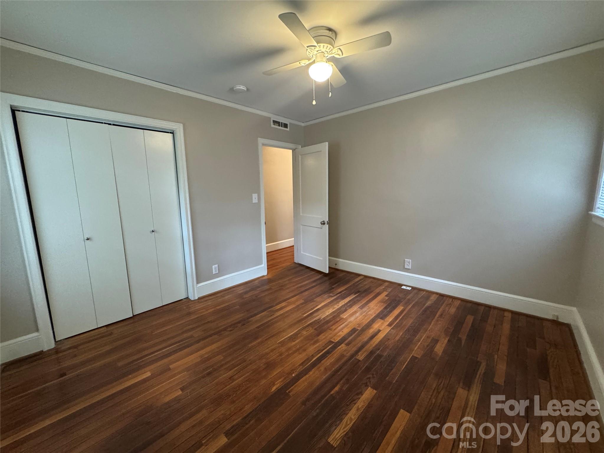 2213 Chesterfield Avenue Property Photo 9