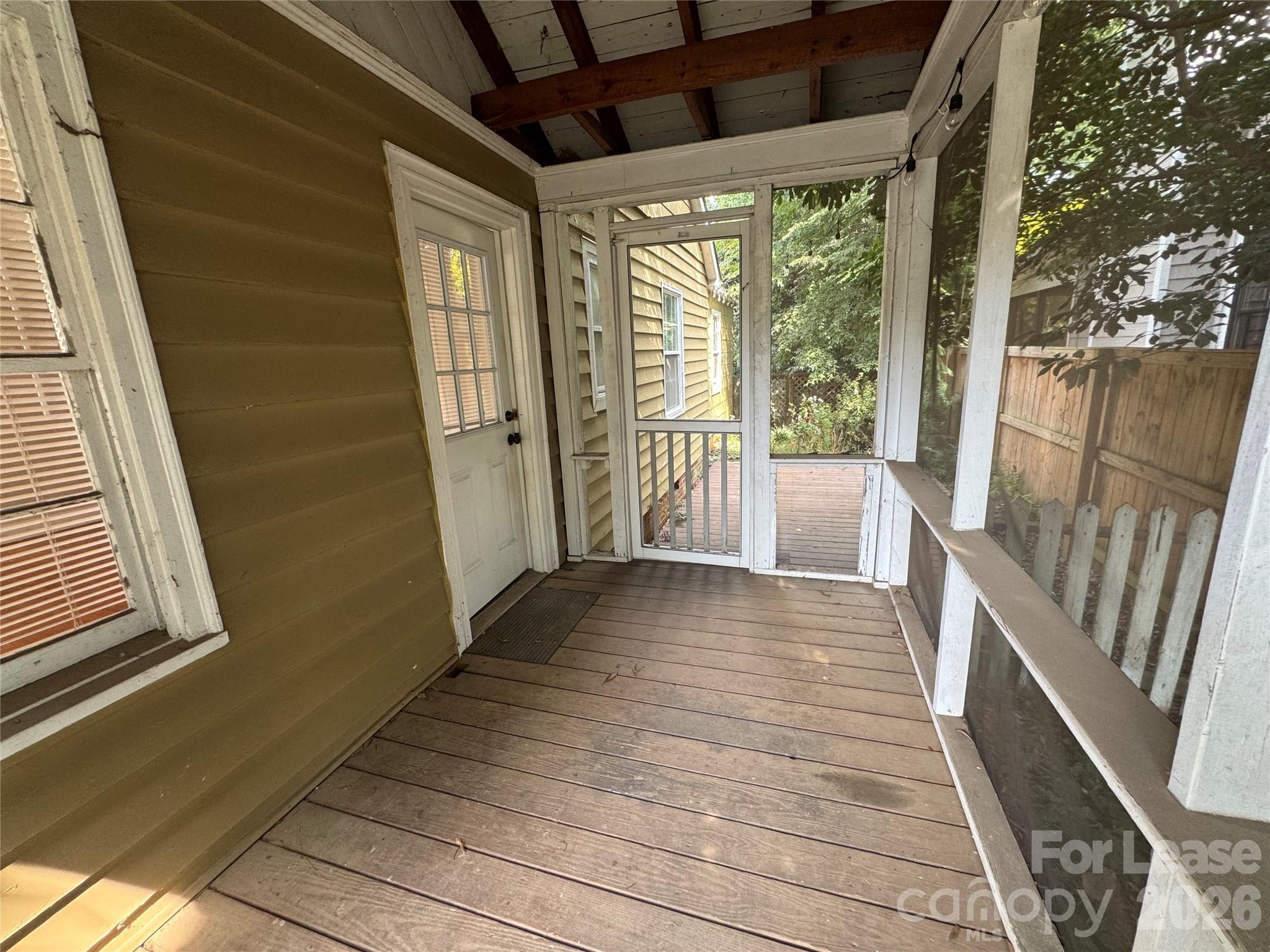 2213 Chesterfield Avenue Property Photo 12