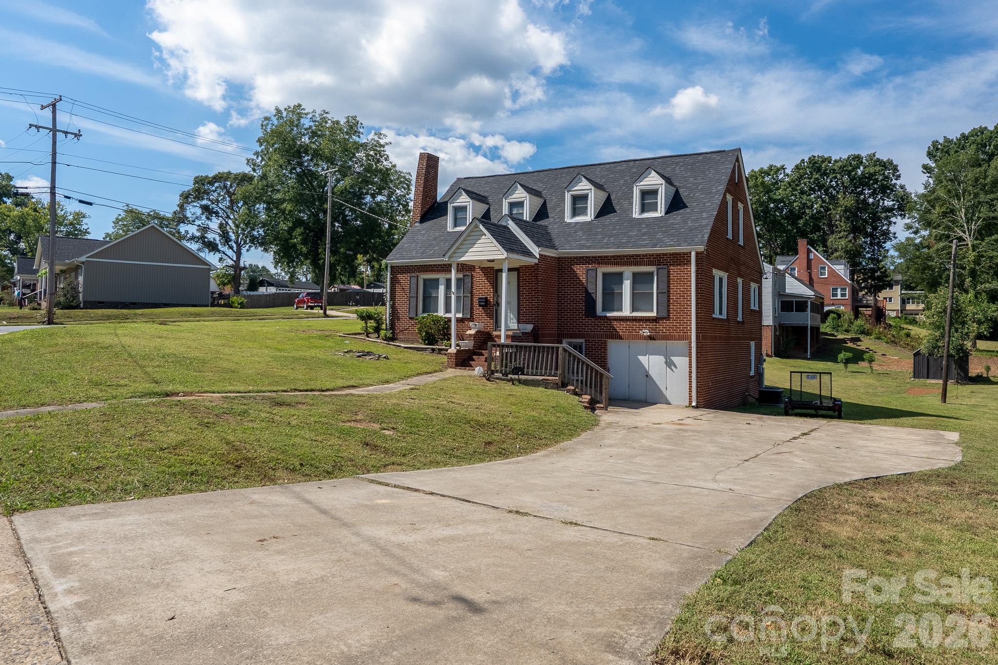 201 Cleveland Avenue Property Photo 1