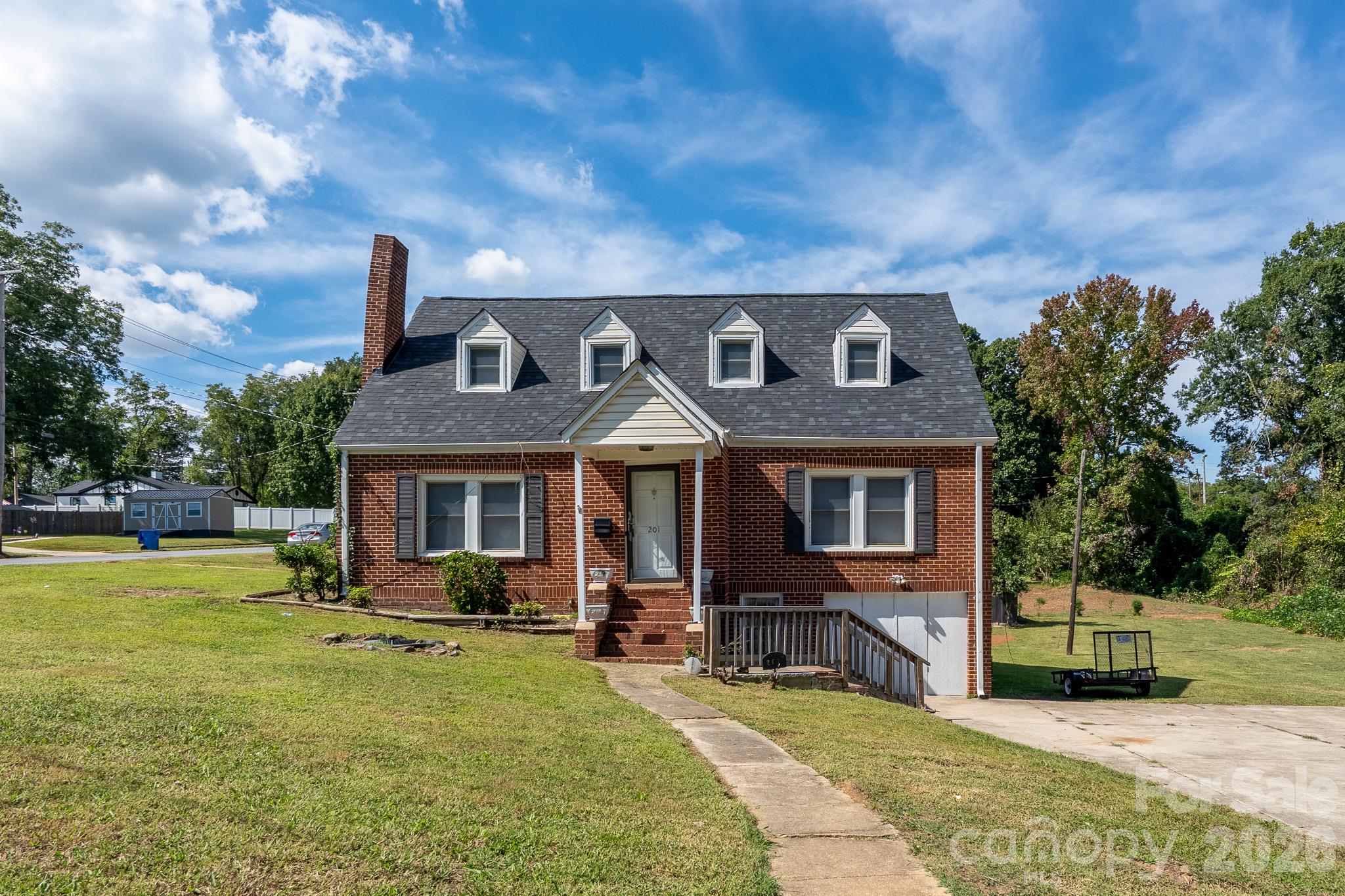 201 Cleveland Avenue Property Photo 2