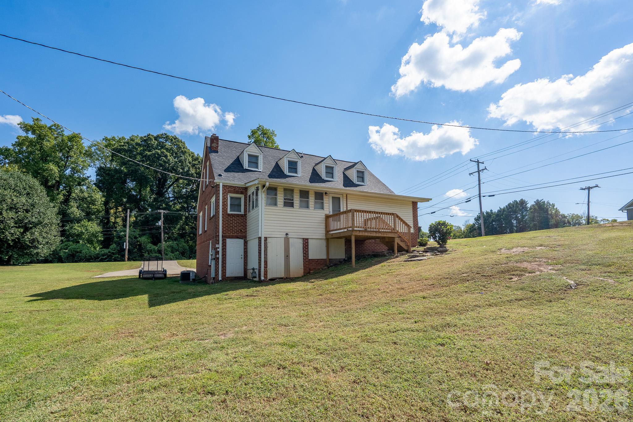 201 Cleveland Avenue Property Photo 8