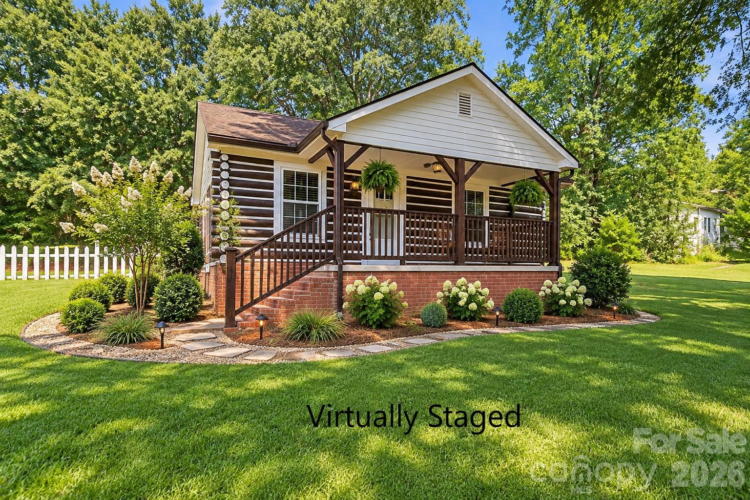 114 Beacon Hill Property Photo 3
