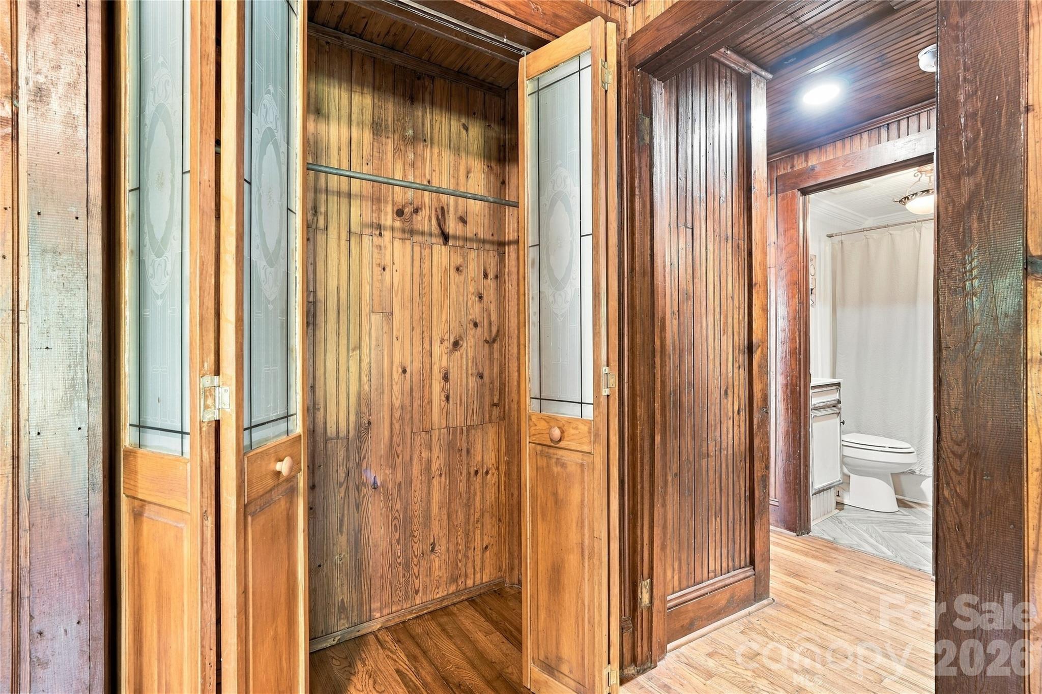 114 Beacon Hill Property Photo 16