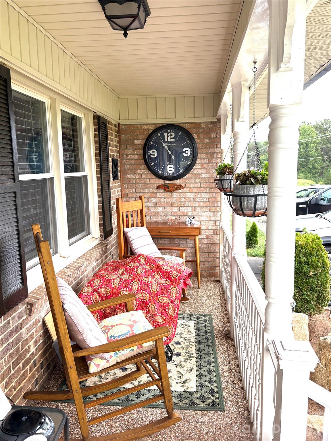 312 Old Belwood Road Property Photo 5