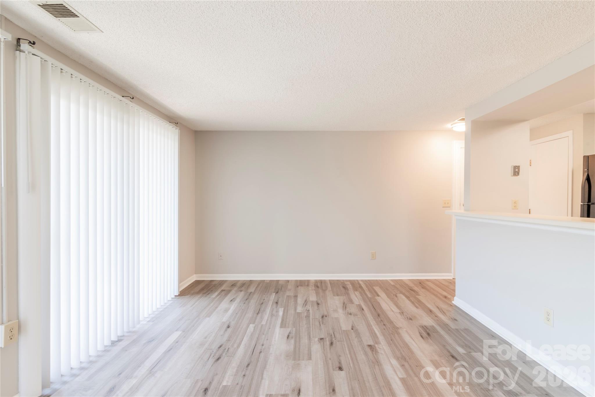 1624 Arlyn Circle D Property Photo 5