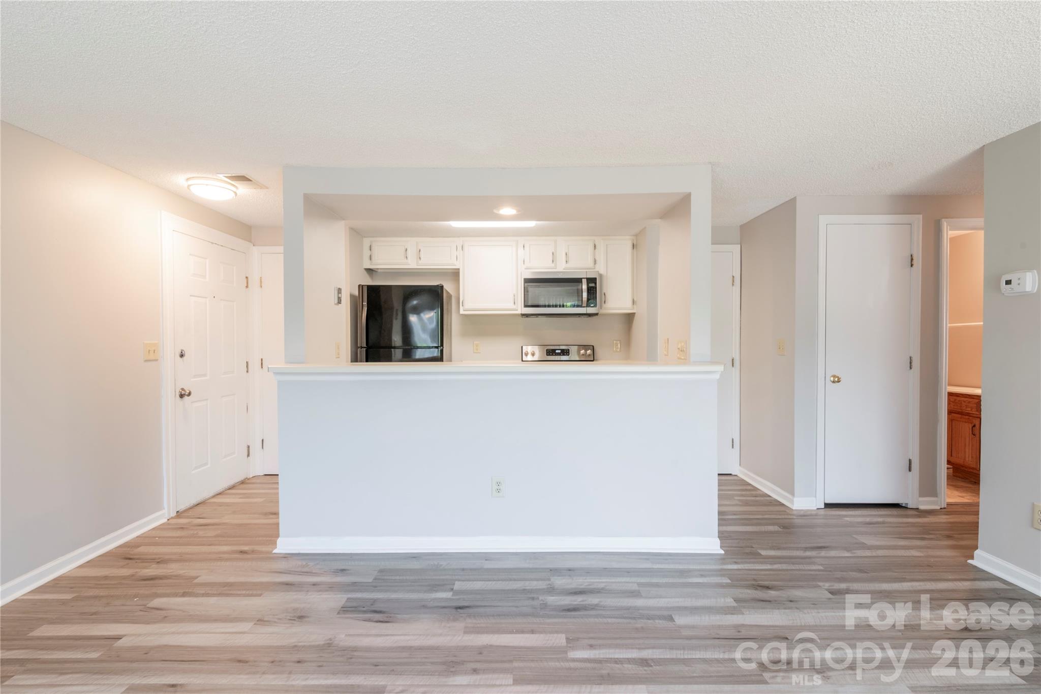 1624 Arlyn Circle D Property Photo 6