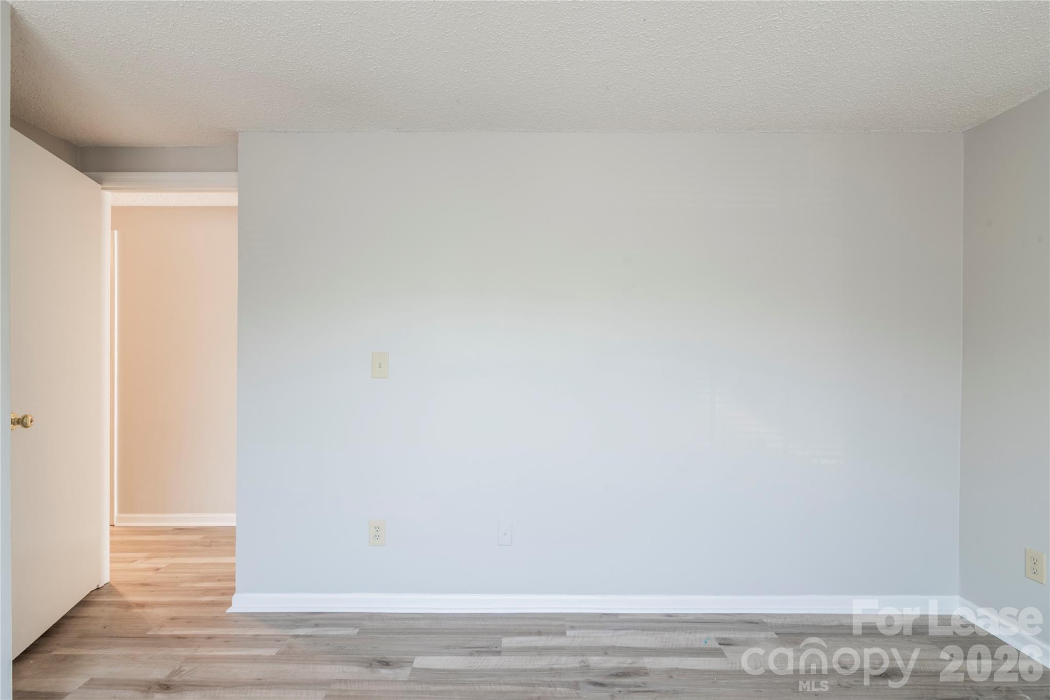 1624 Arlyn Circle D Property Photo 14