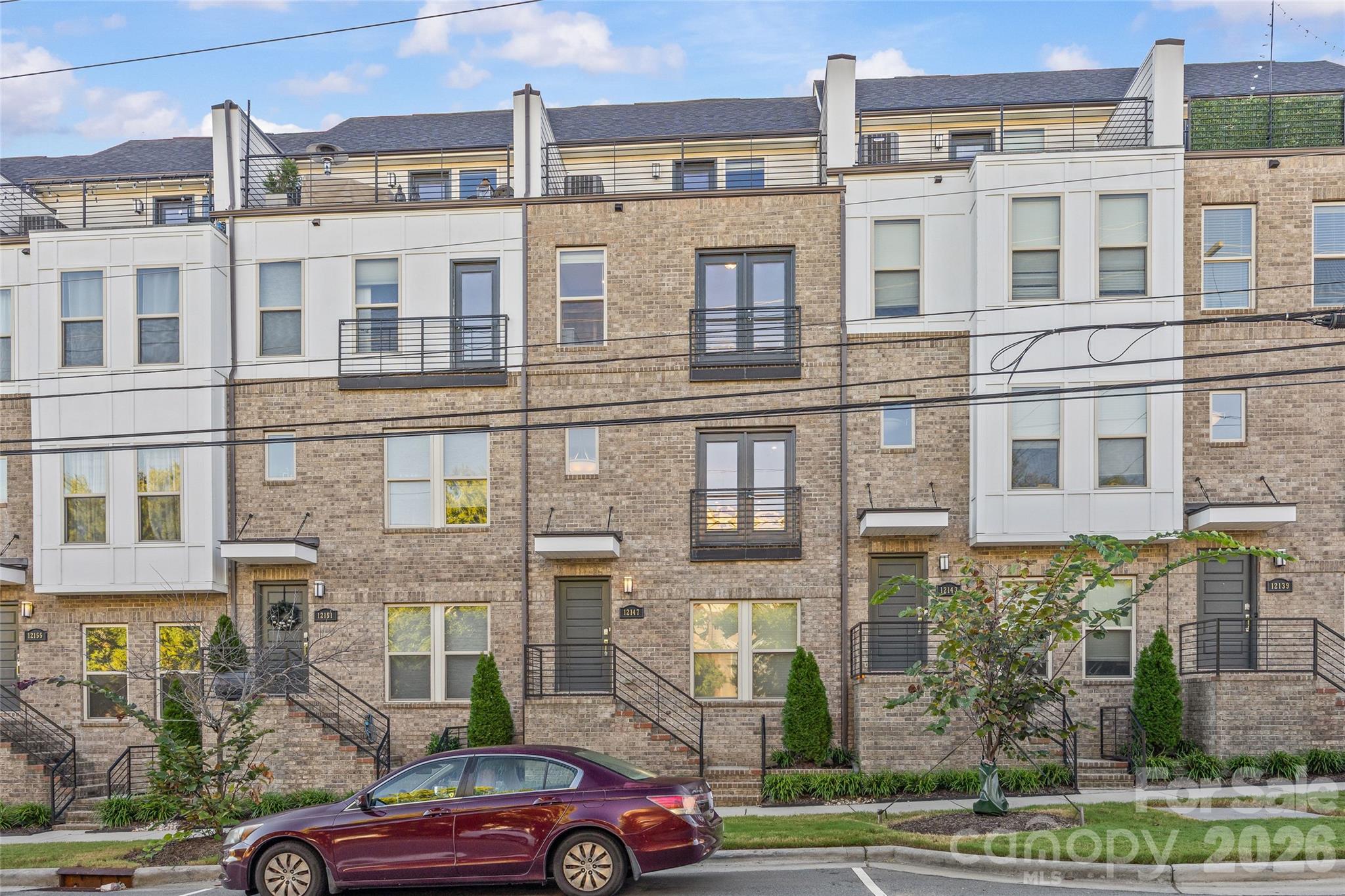 12147 Brooklyn Avenue Property Photo 2