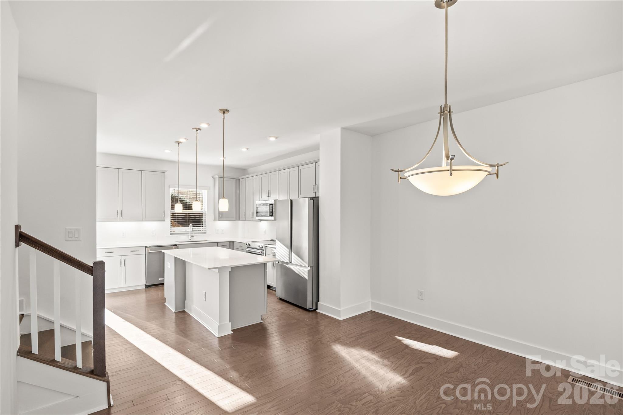 12147 Brooklyn Avenue Property Photo 8