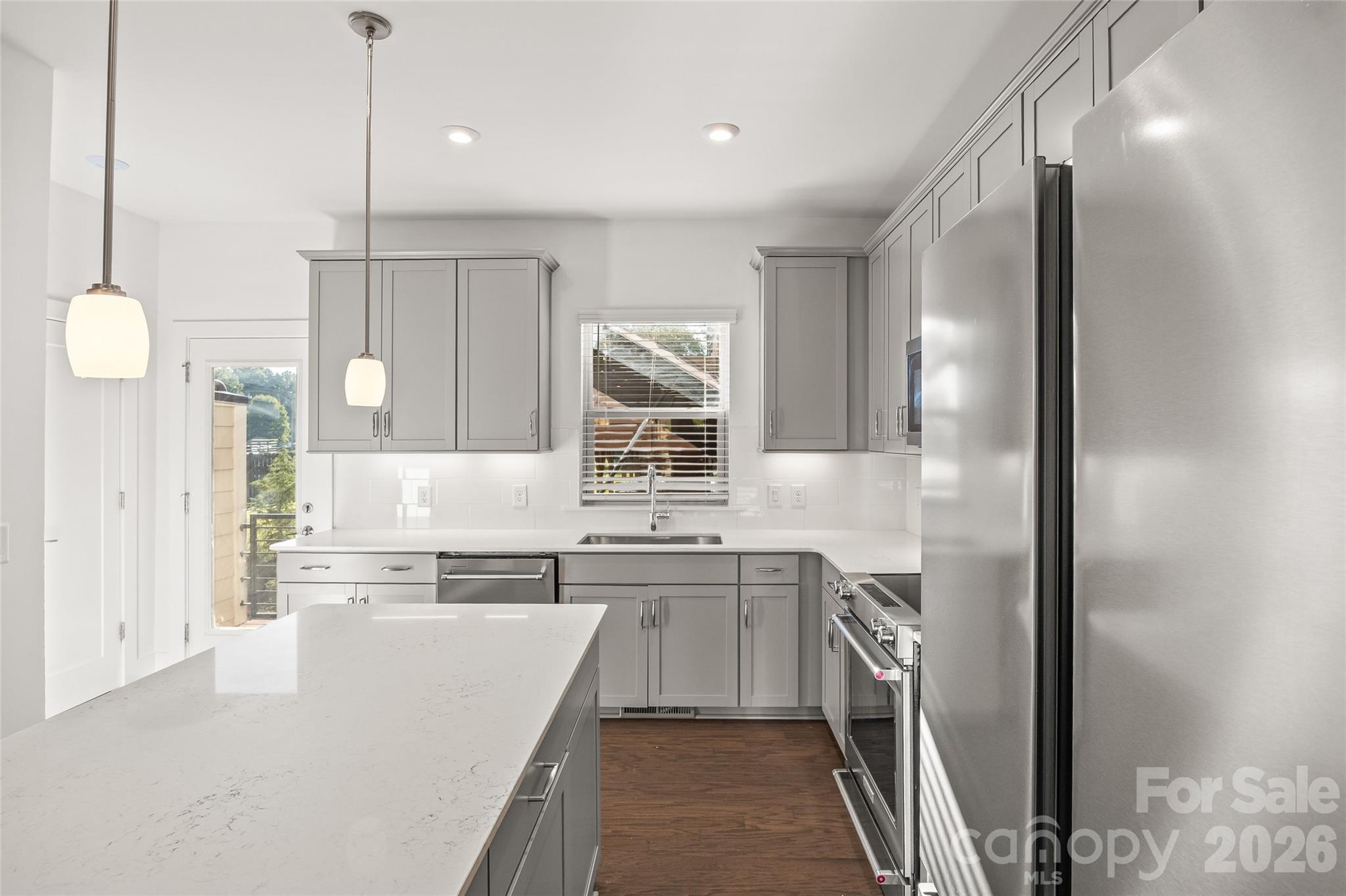 12147 Brooklyn Avenue Property Photo 12