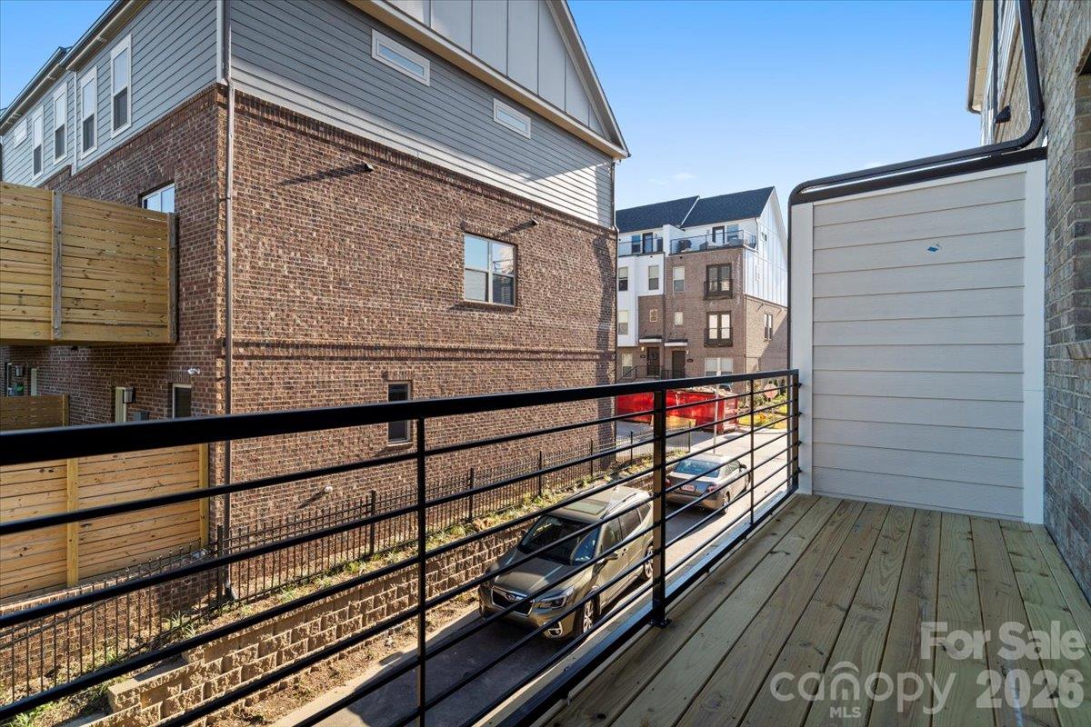 12147 Brooklyn Avenue Property Photo 13