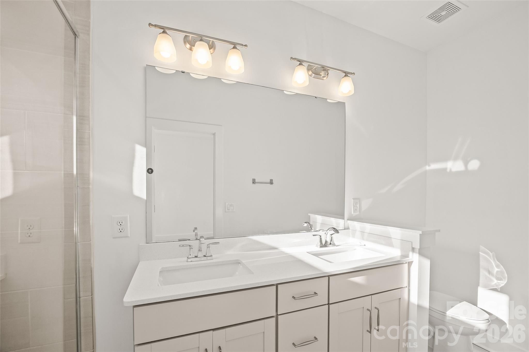 12147 Brooklyn Avenue Property Photo 30