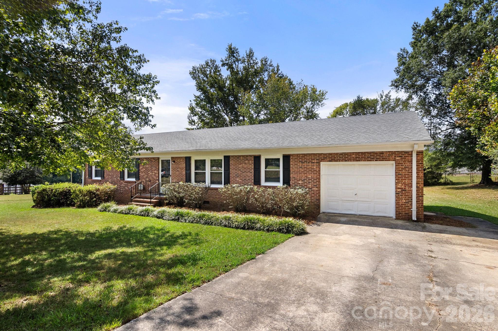 1005 Ramblewood Lane Property Photo 27