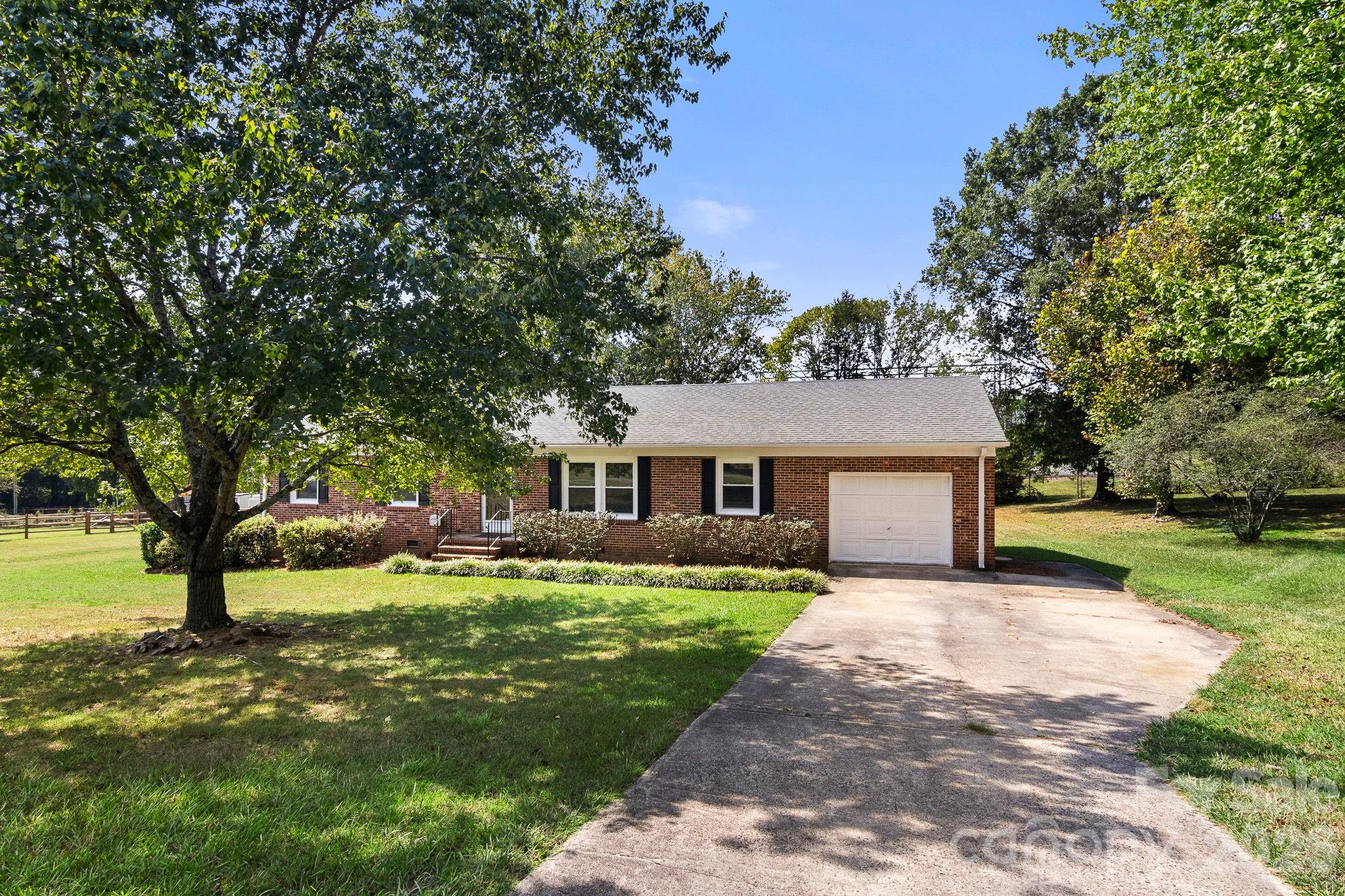1005 Ramblewood Lane Property Photo 28