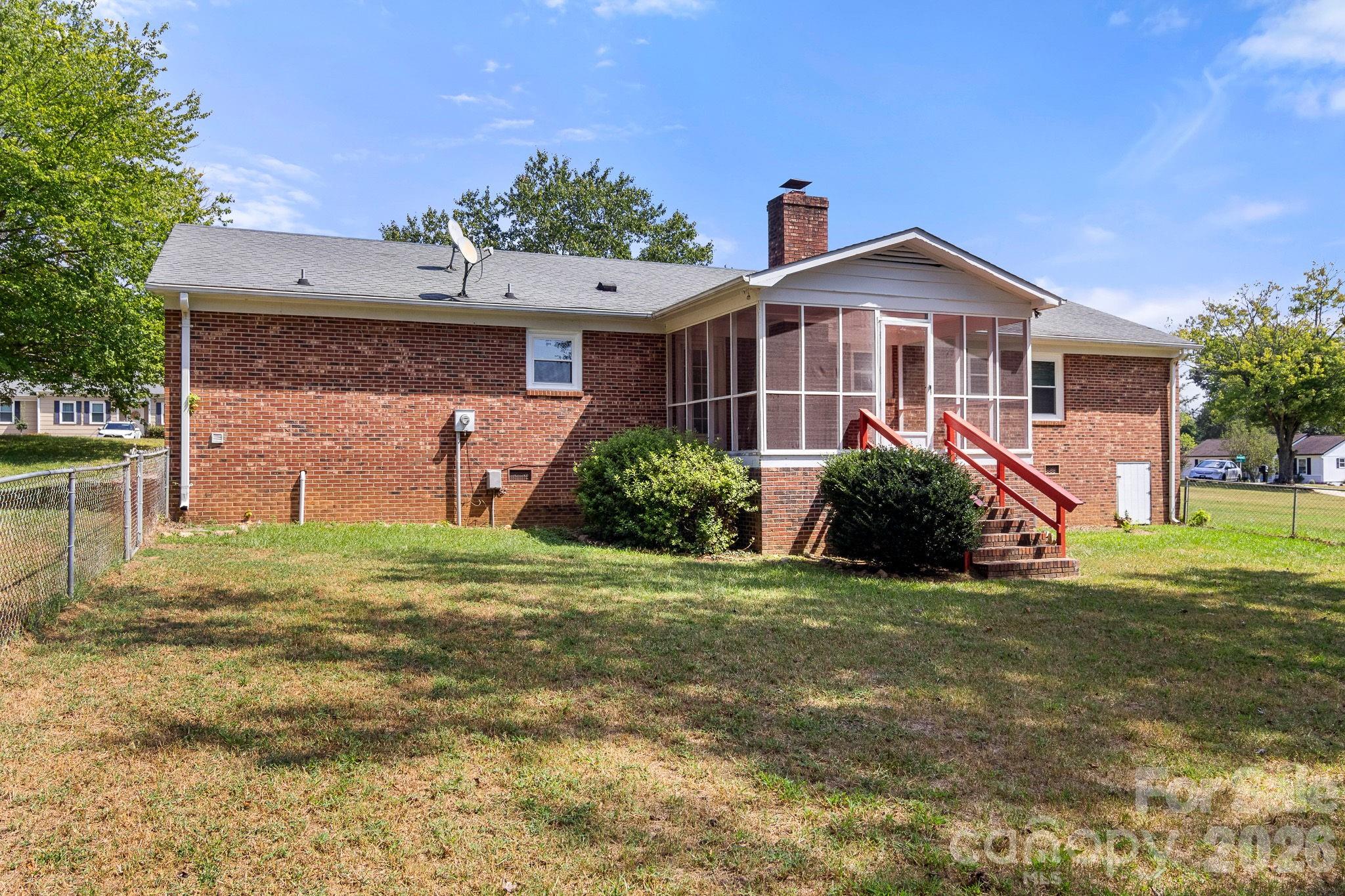 1005 Ramblewood Lane Property Photo 30