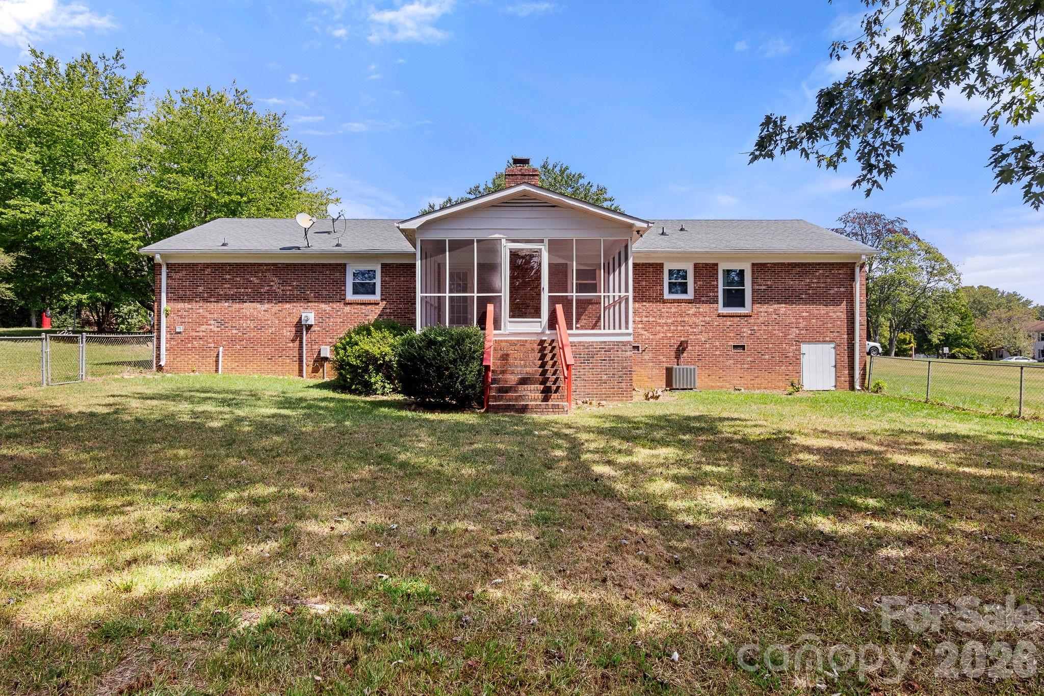 1005 Ramblewood Lane Property Photo 31