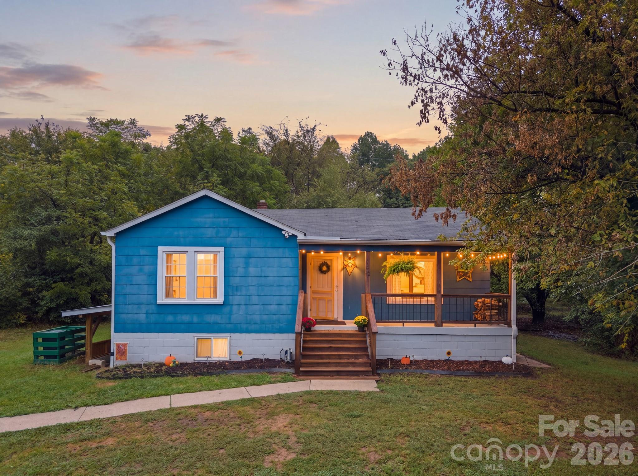 178 Collins Drive Property Photo 1