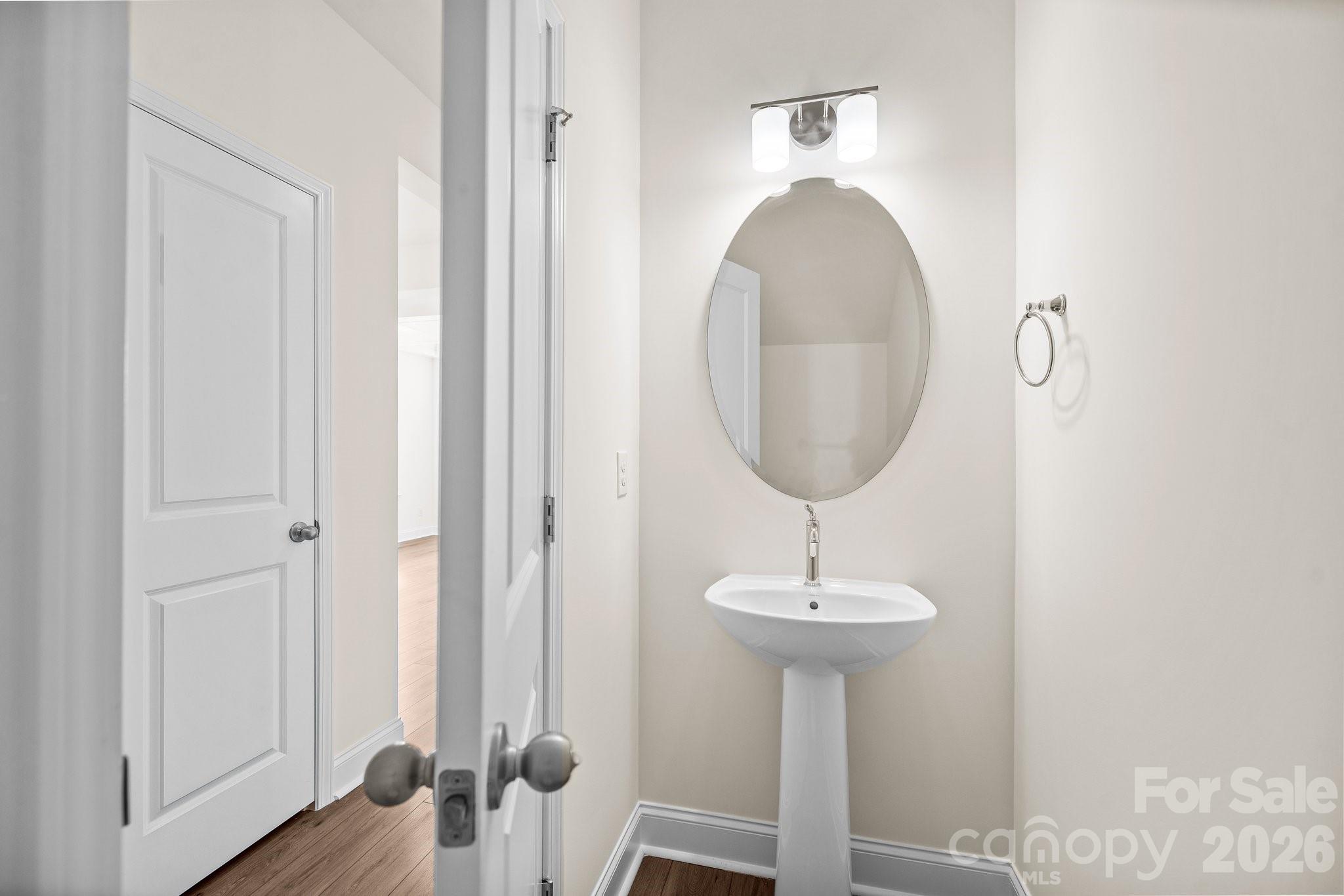 376 Supernova Drive Property Photo 5