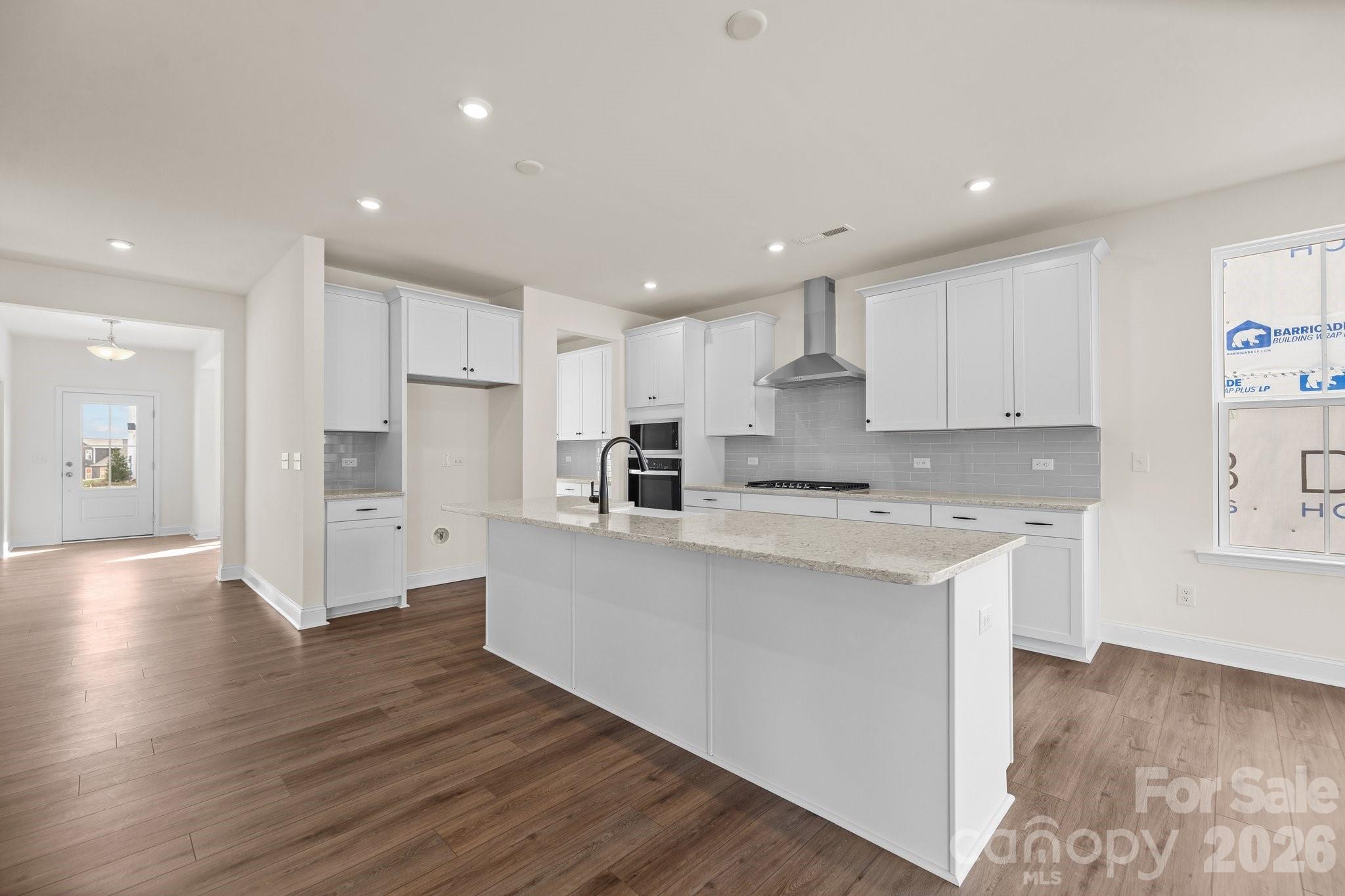 376 Supernova Drive Property Photo 8