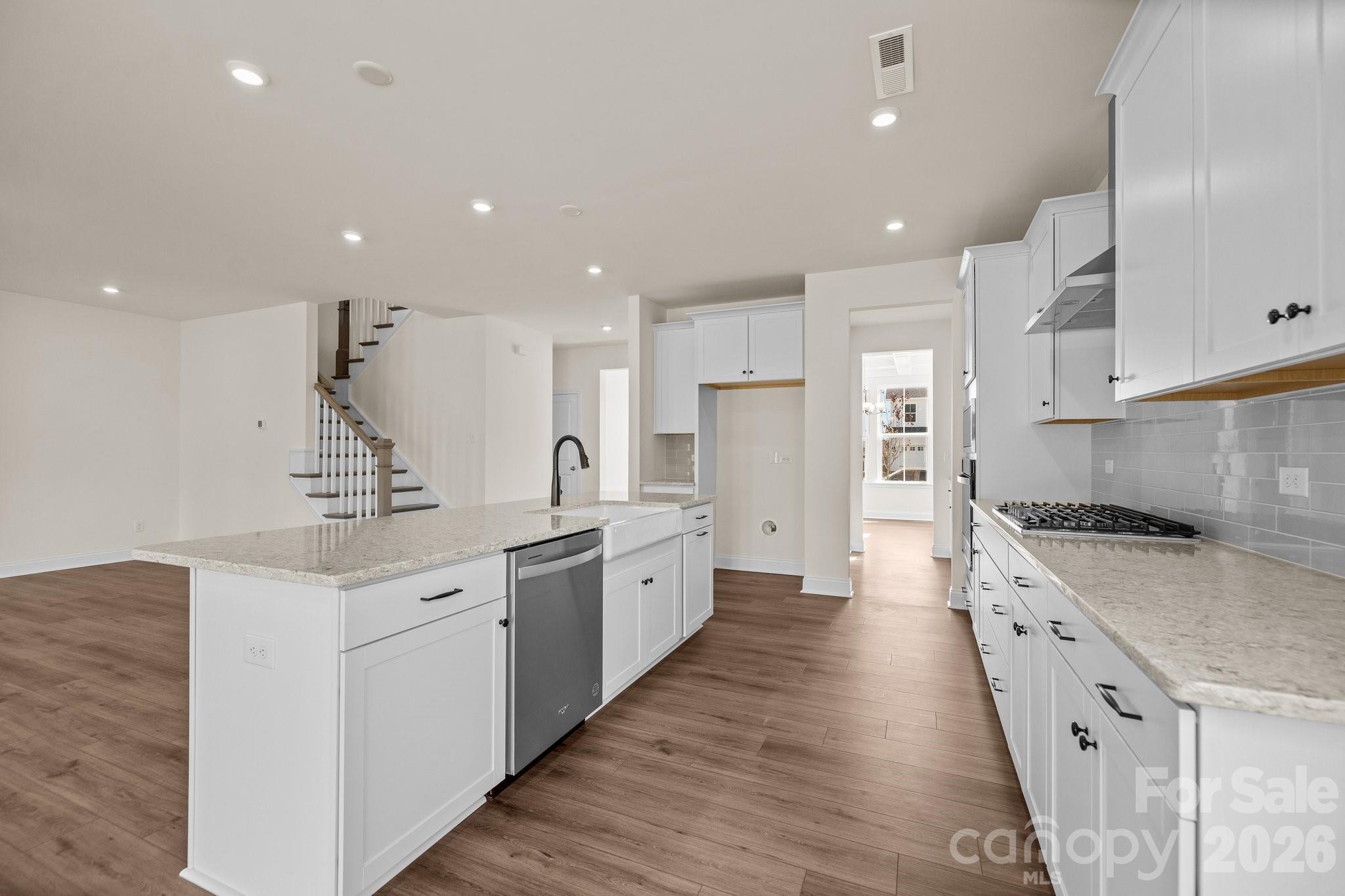 376 Supernova Drive Property Photo 9