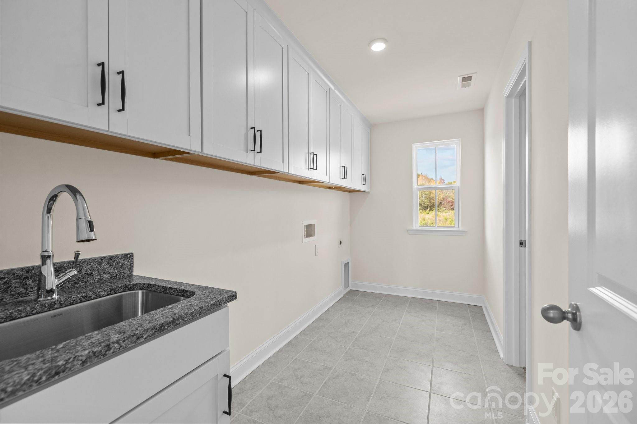 376 Supernova Drive Property Photo 30