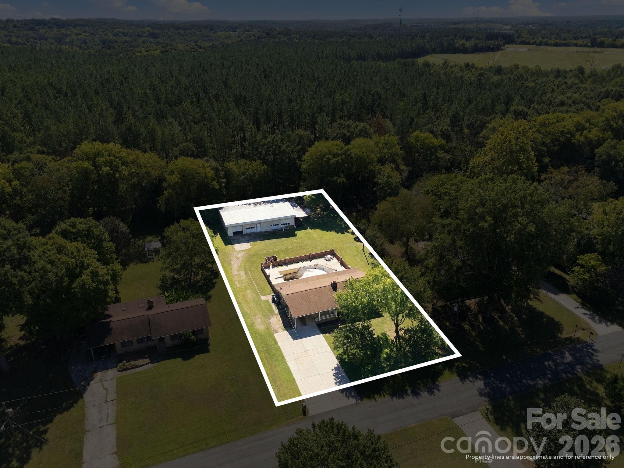 817 Rubens Road Property Photo 2