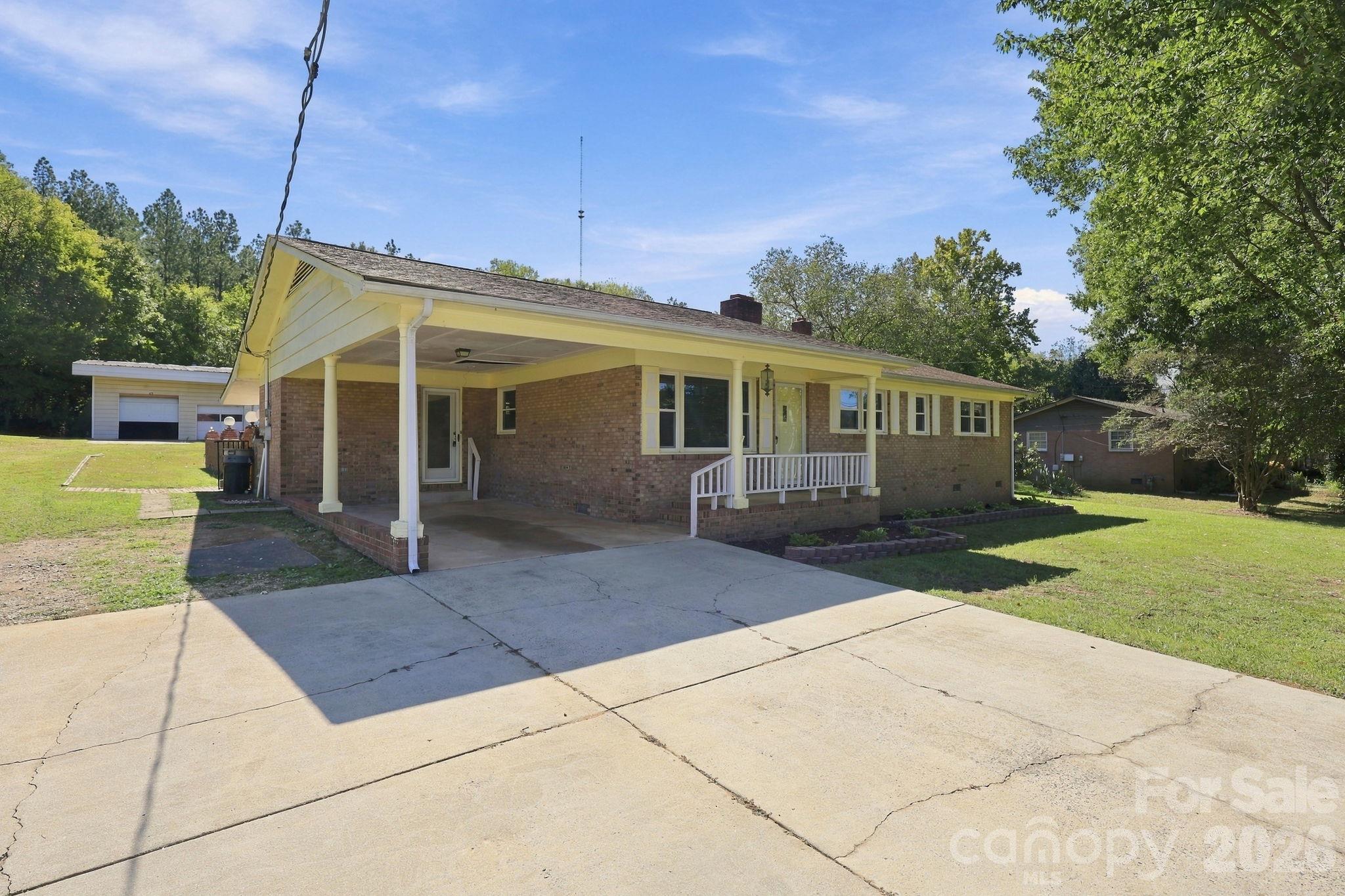 817 Rubens Road Property Photo 12