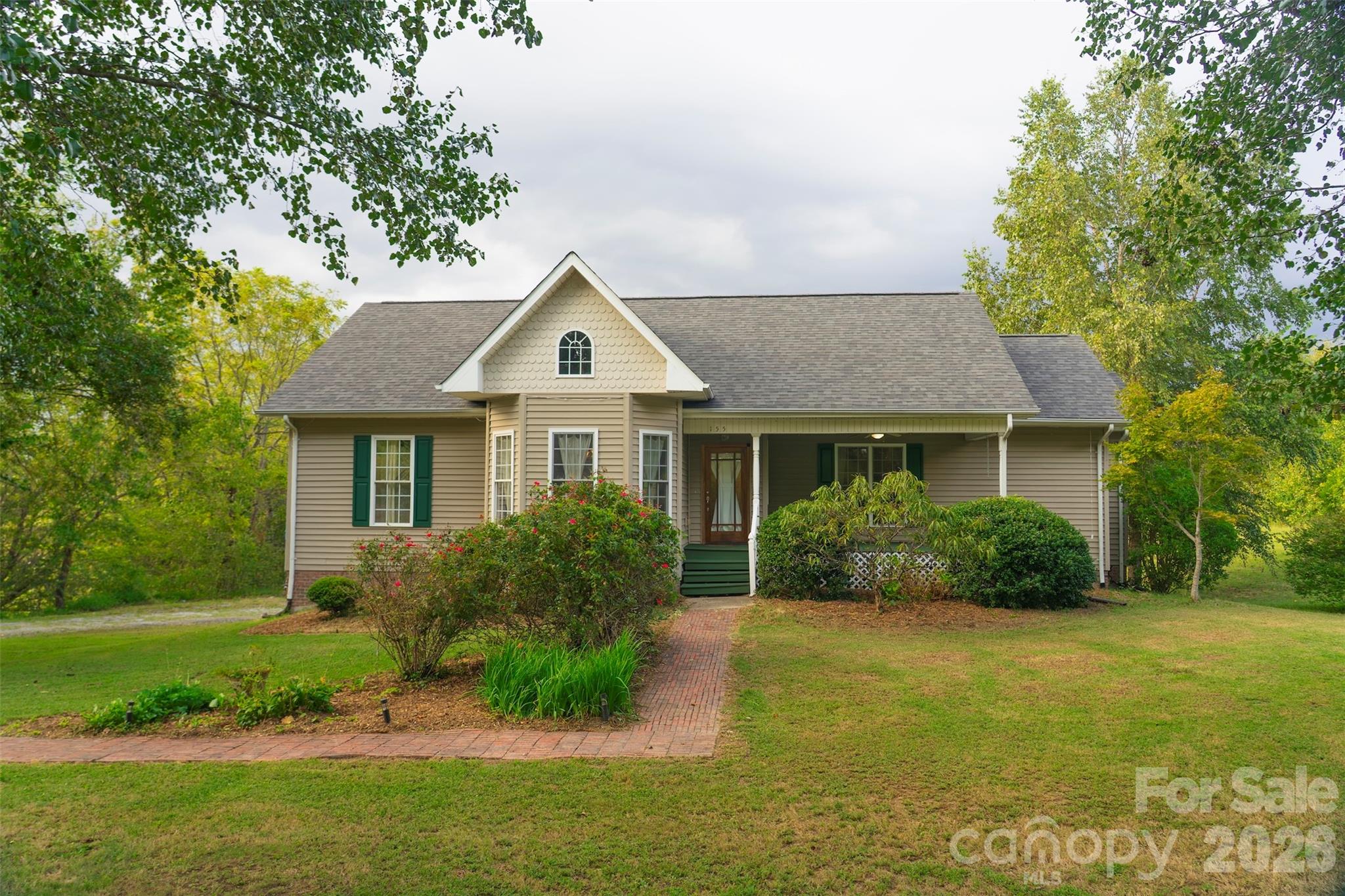 155 4th Avenue Property Photo 2