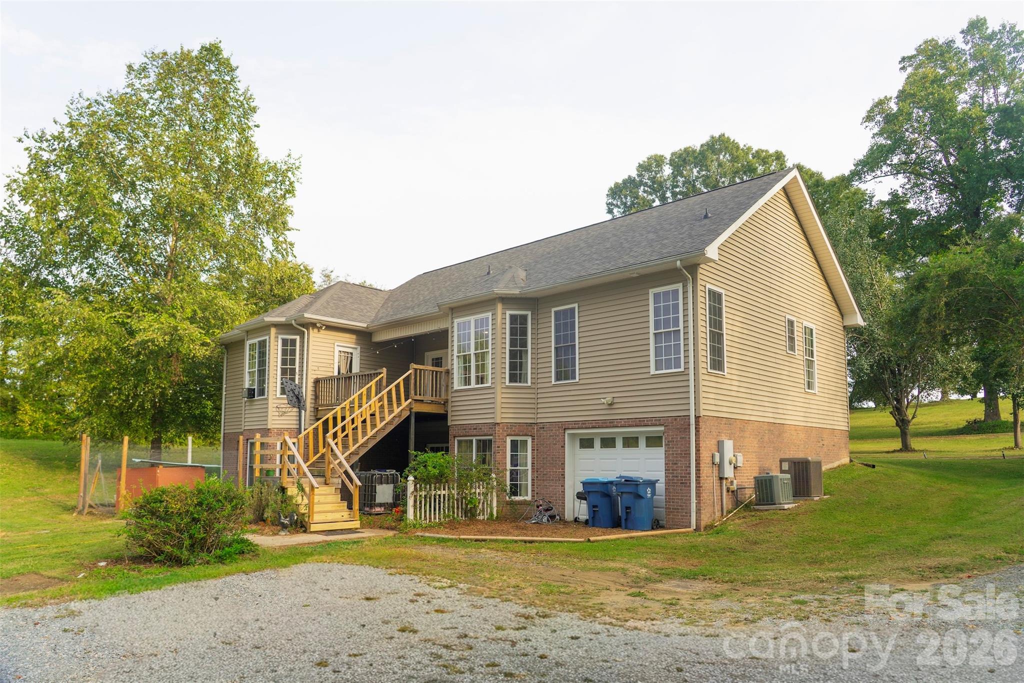 155 4th Avenue Property Photo 5