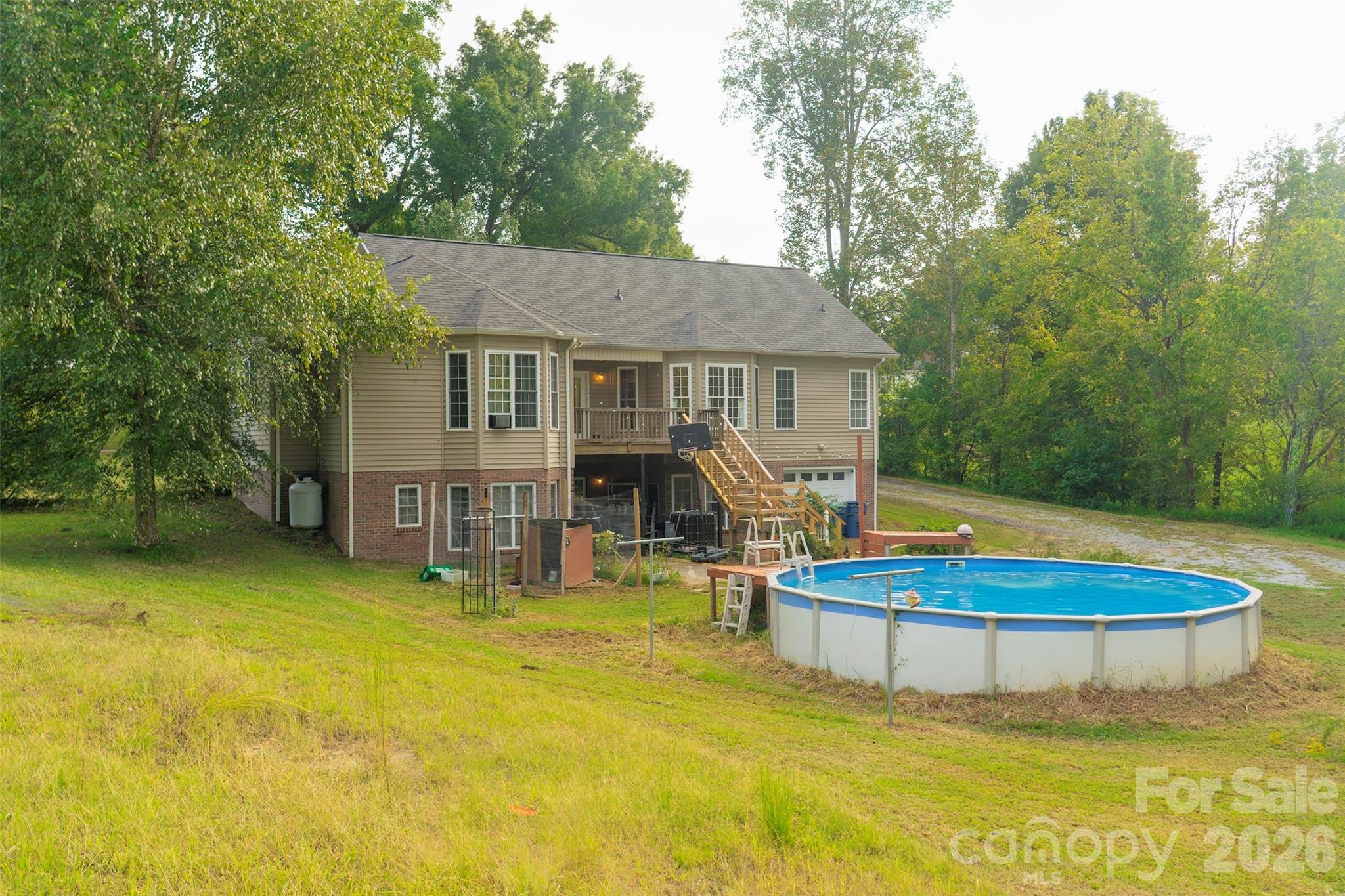 155 4th Avenue Property Photo 6