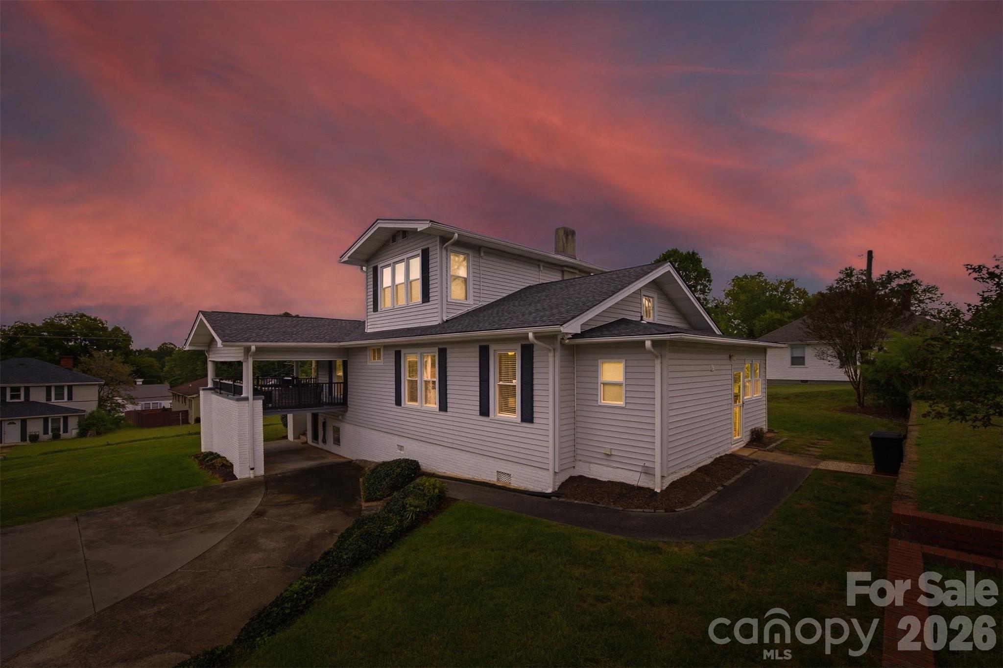 110 Burkemont Avenue Property Photo 1