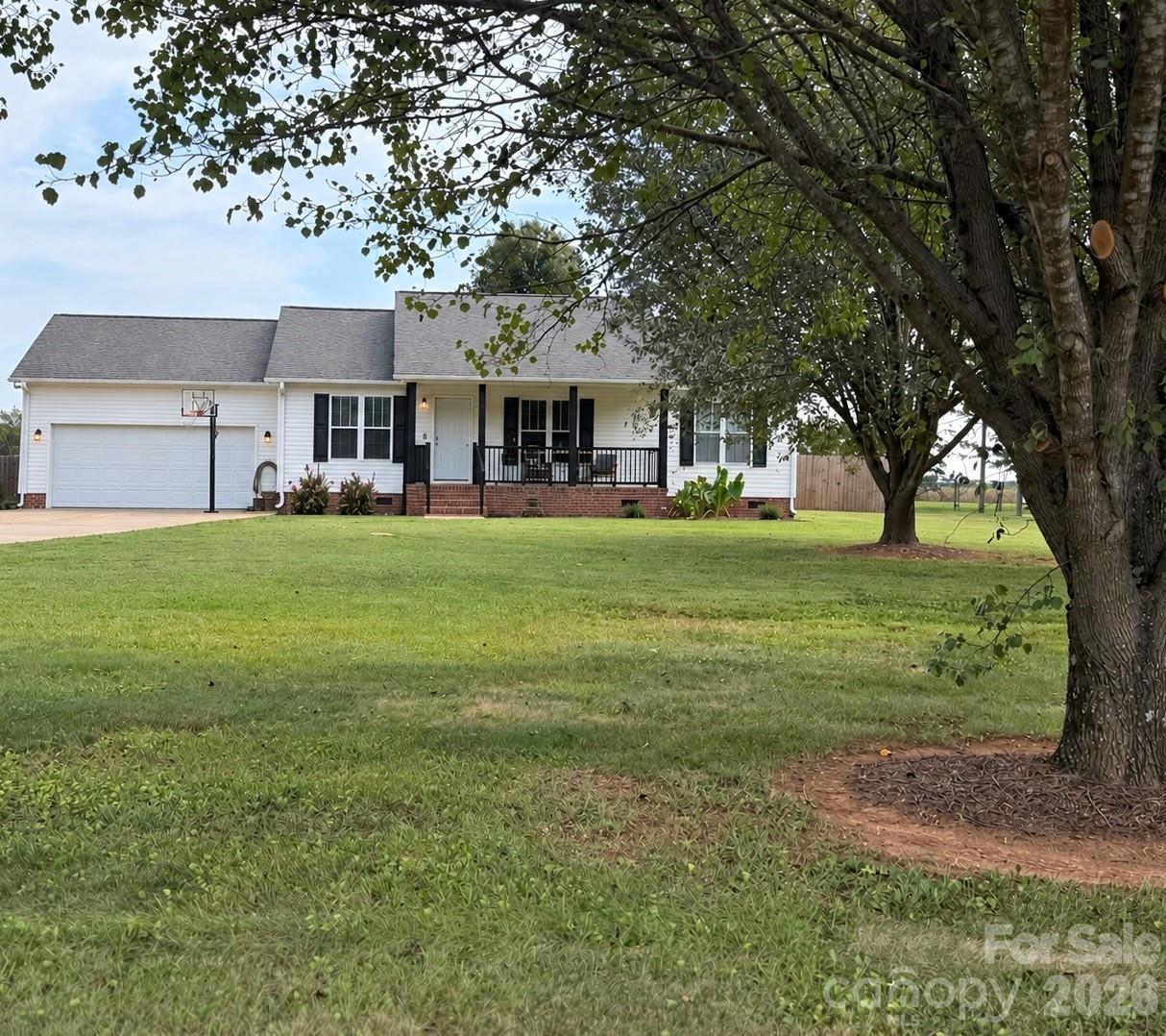 7580 Woodleaf Road Property Photo 1