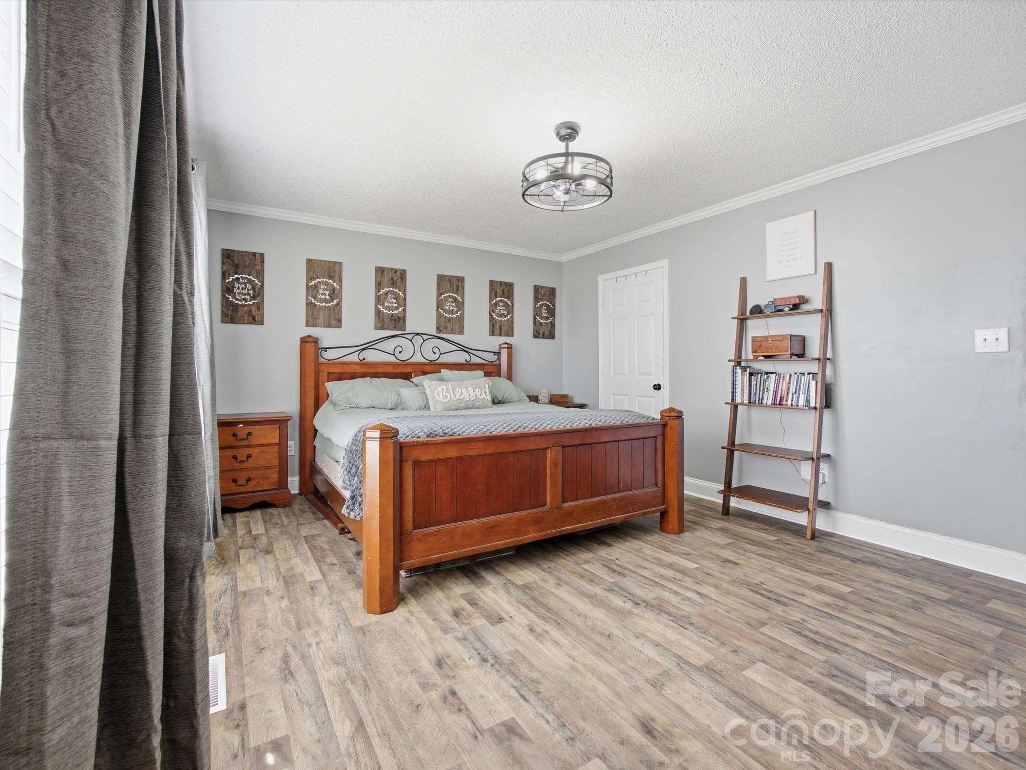 7580 Woodleaf Road Property Photo 12