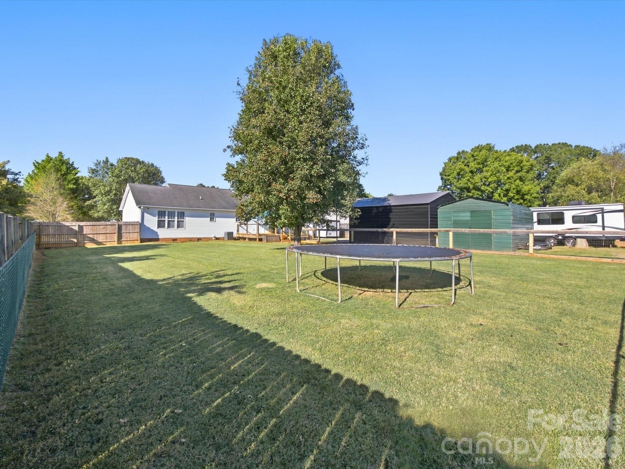 7580 Woodleaf Road Property Photo 25