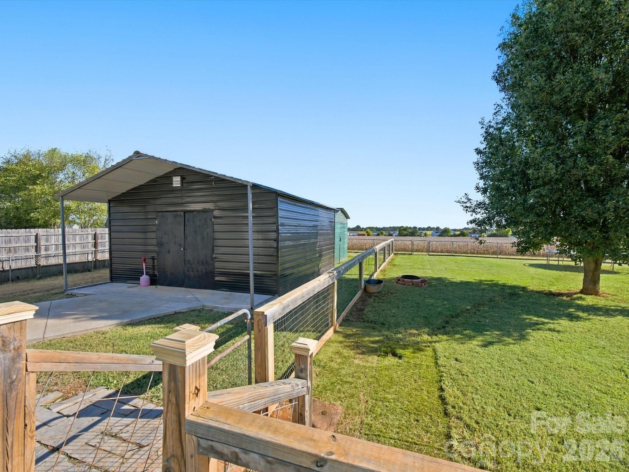 7580 Woodleaf Road Property Photo 26
